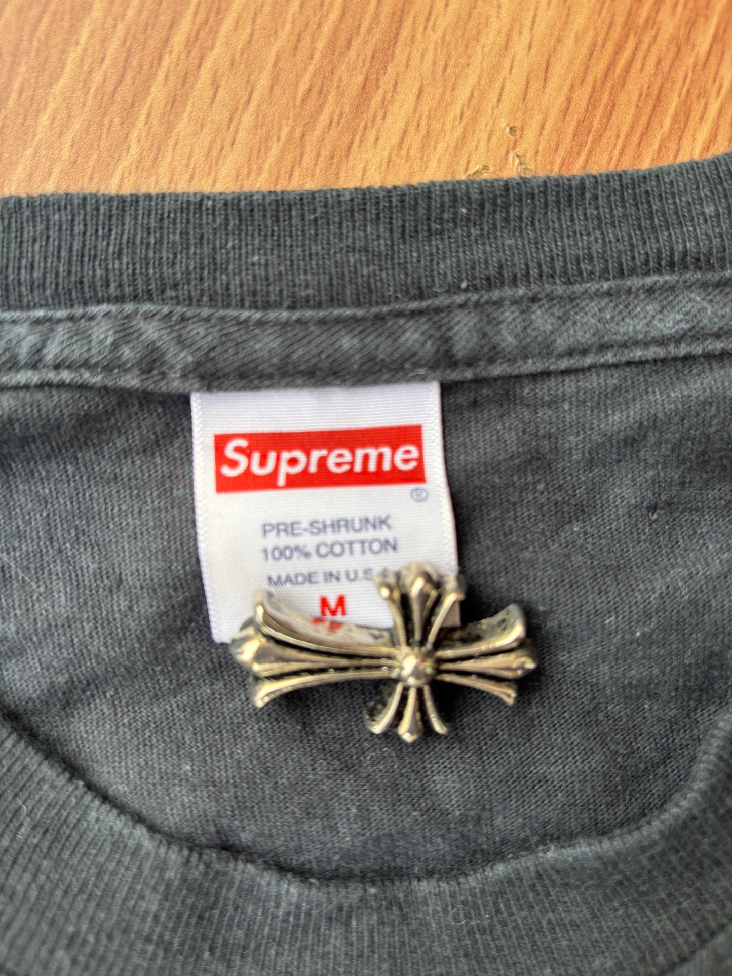 Supreme tee (authentic)