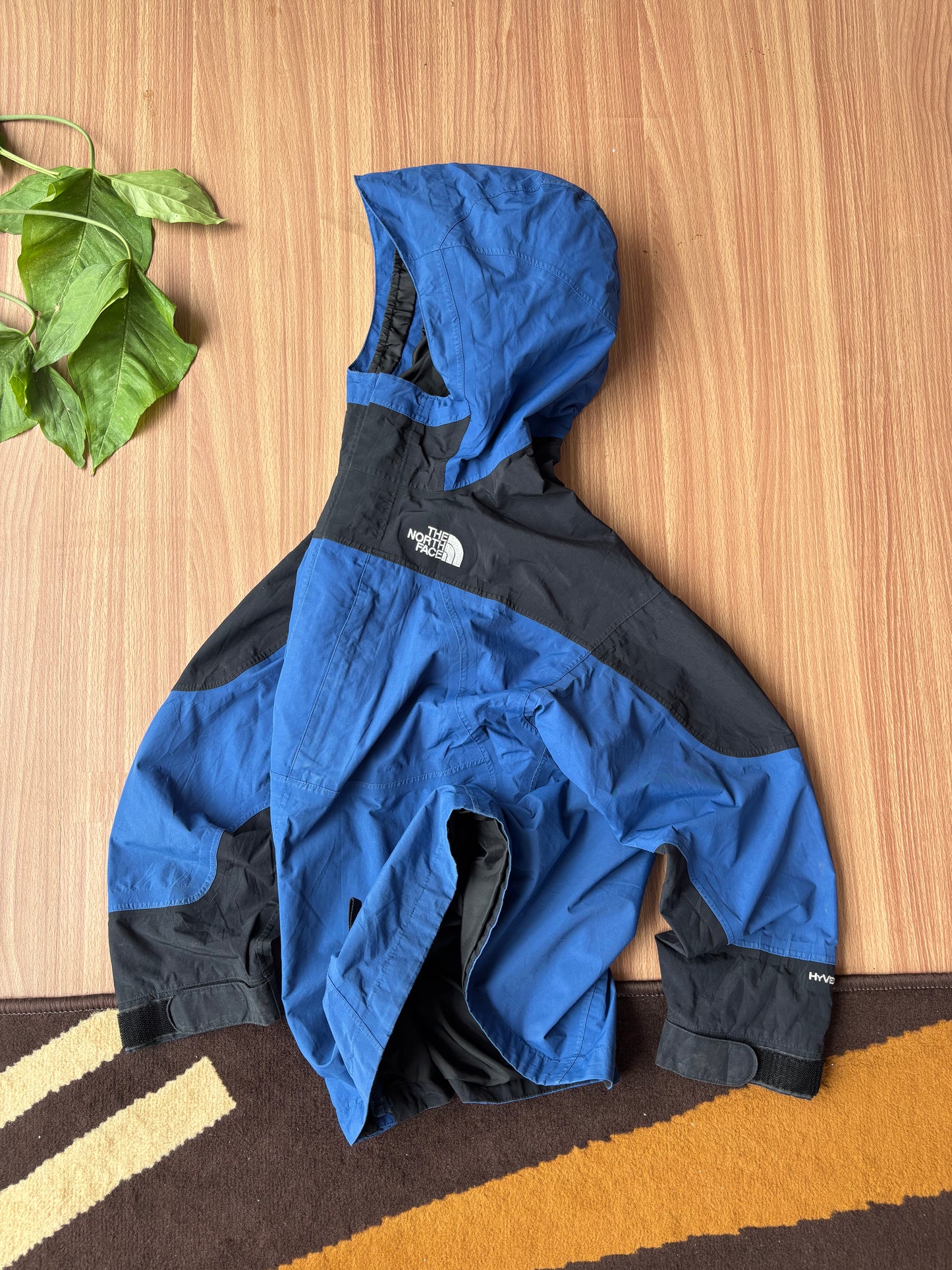 TNF HyVent