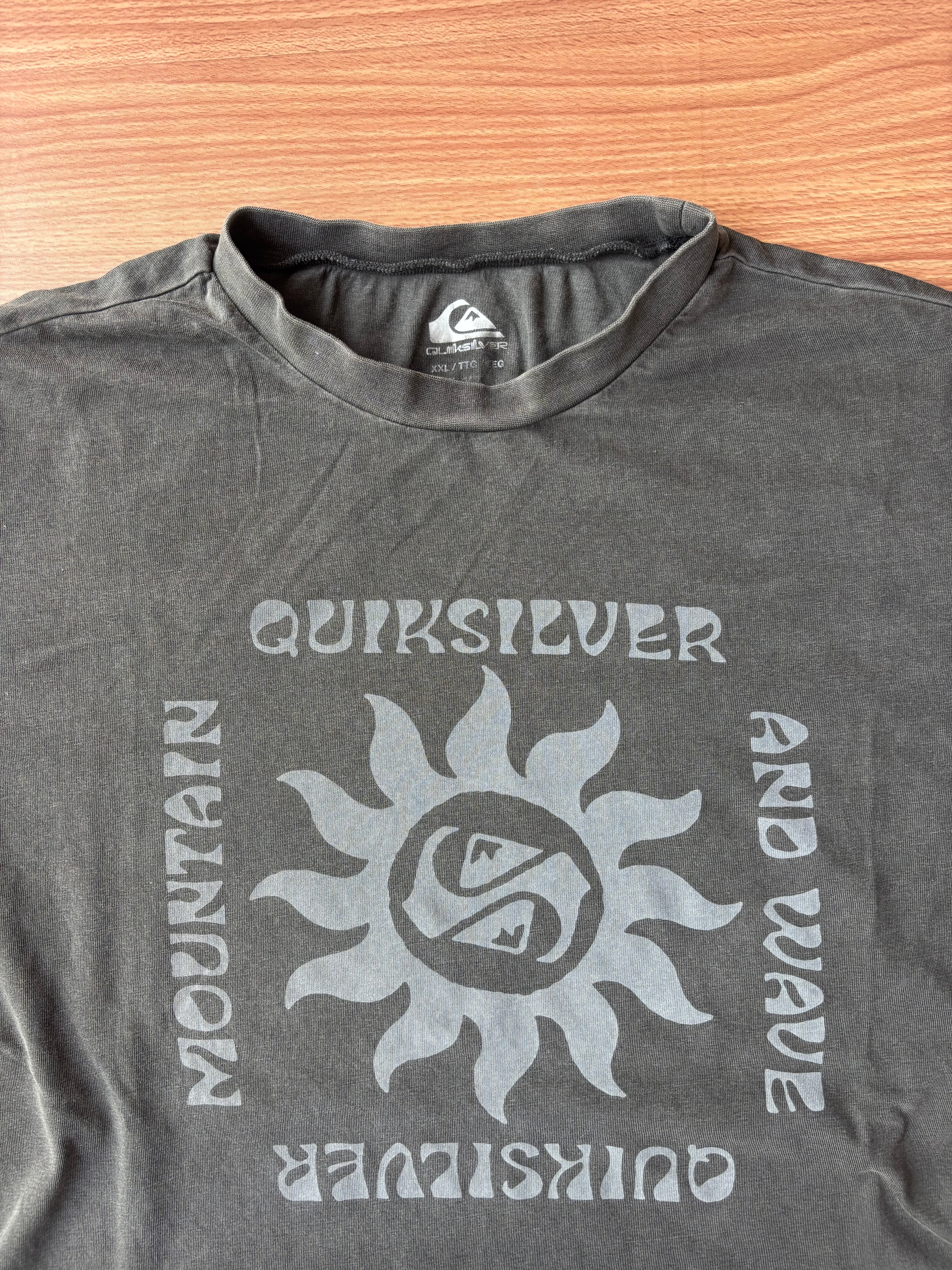 Quiksilver tee (L)