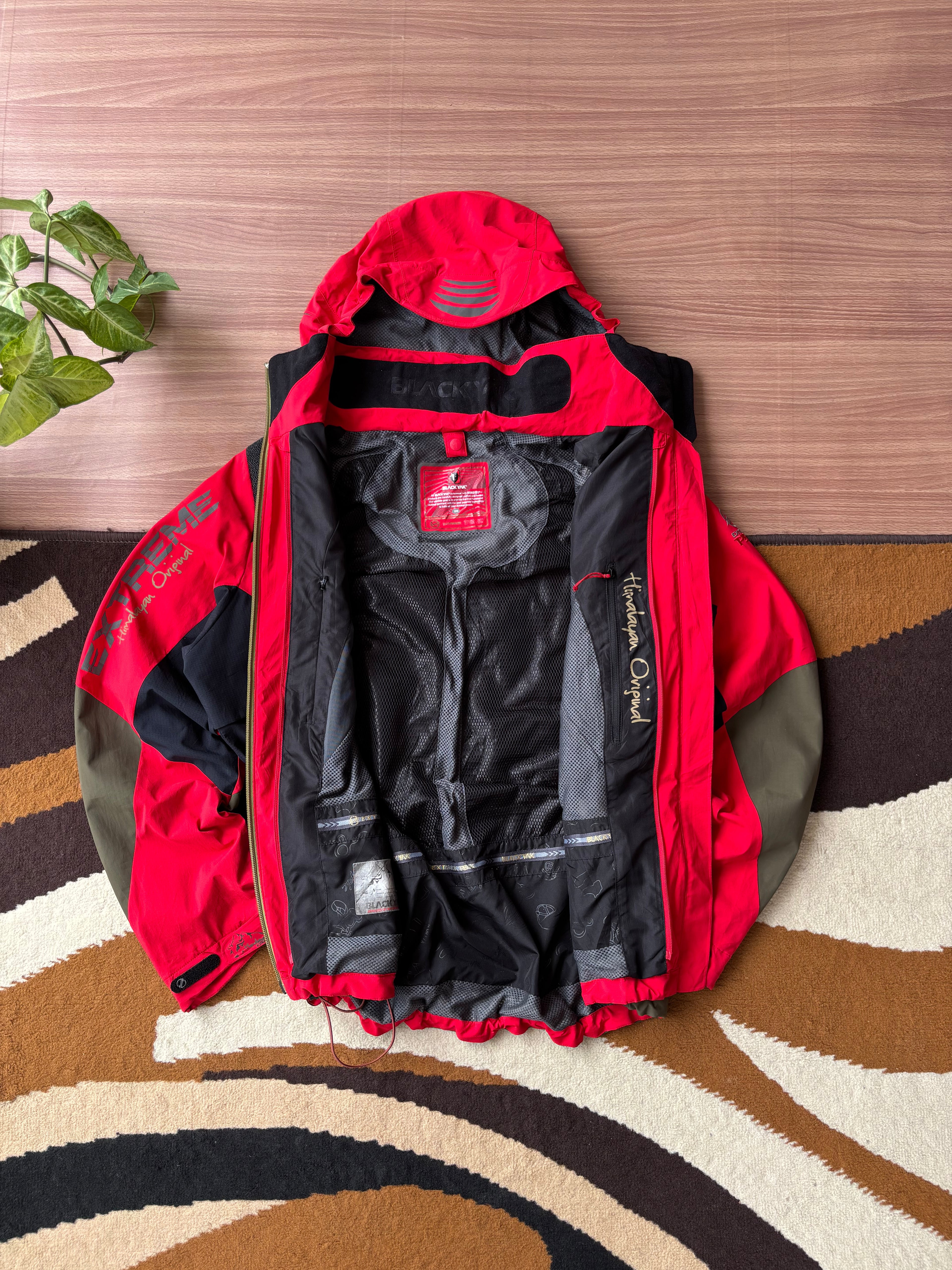 BlackYak extreme peak Goretex shell (L)