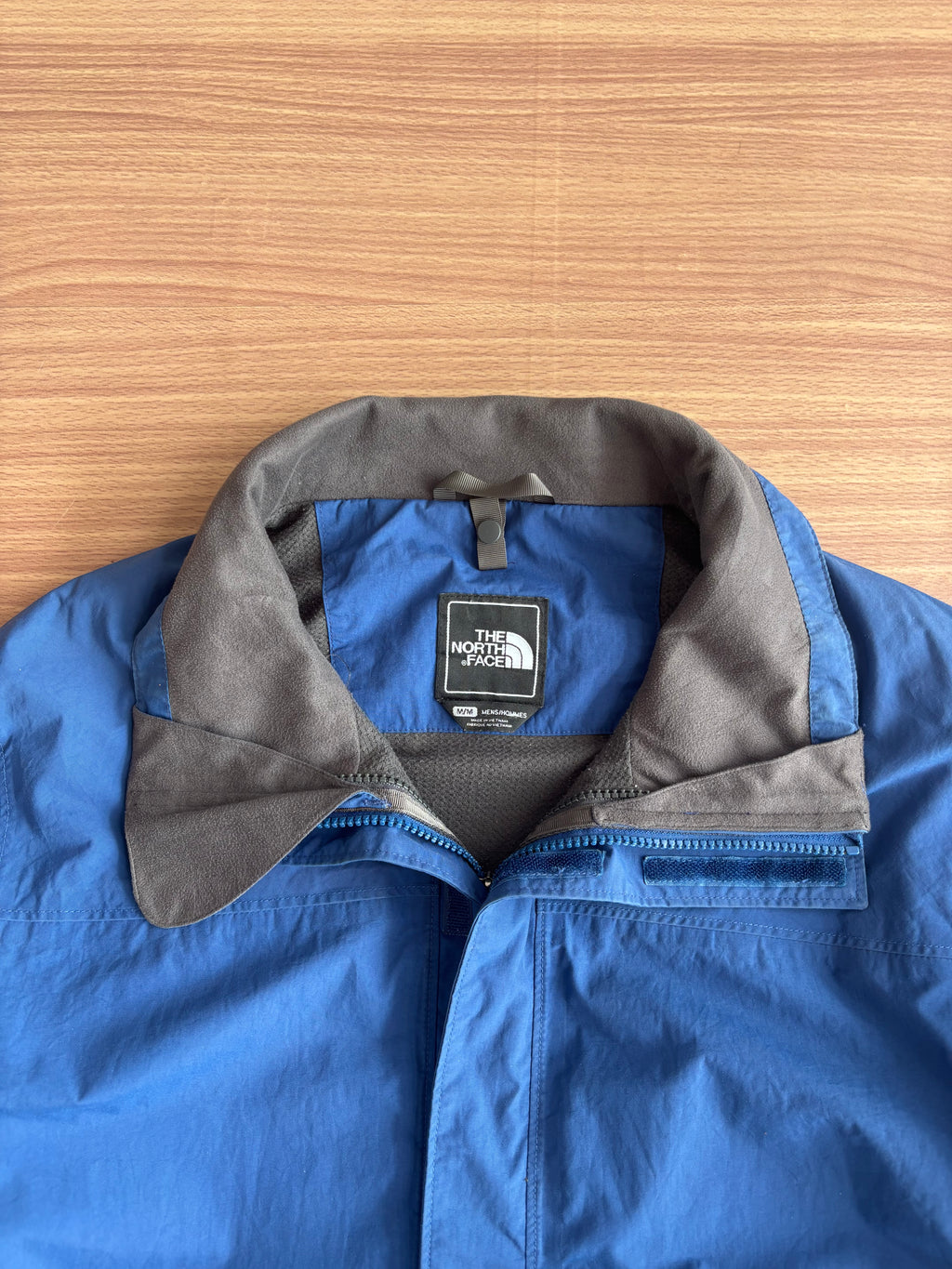 The North Face HyVent shell (L)