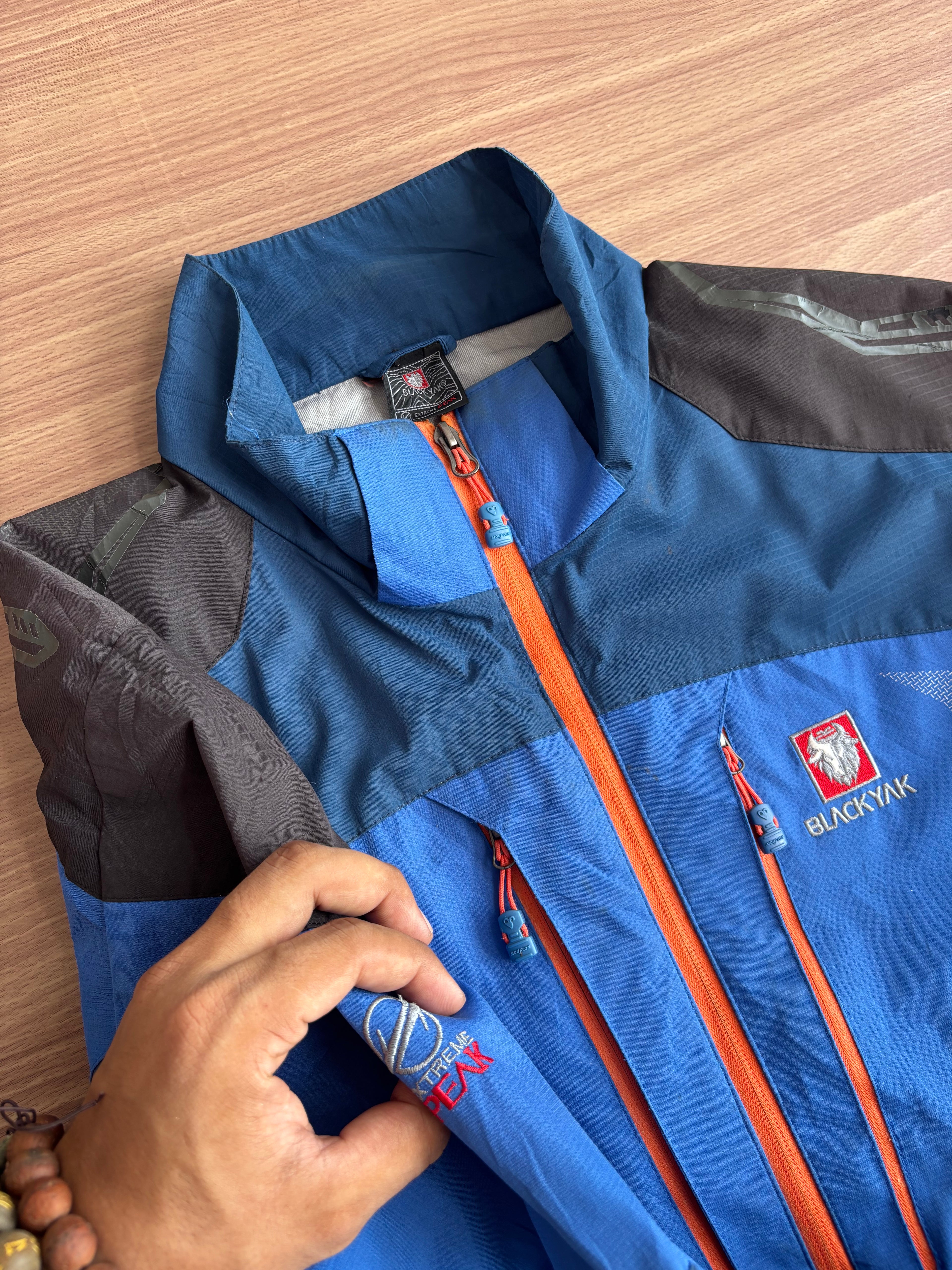 BlackYak extreme peak shell (L)