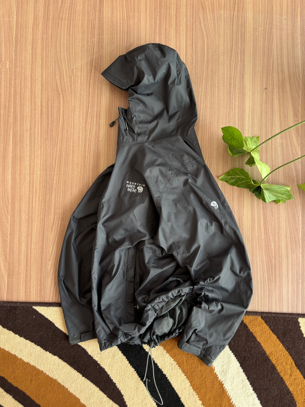 Mountain Hardwear Shell
