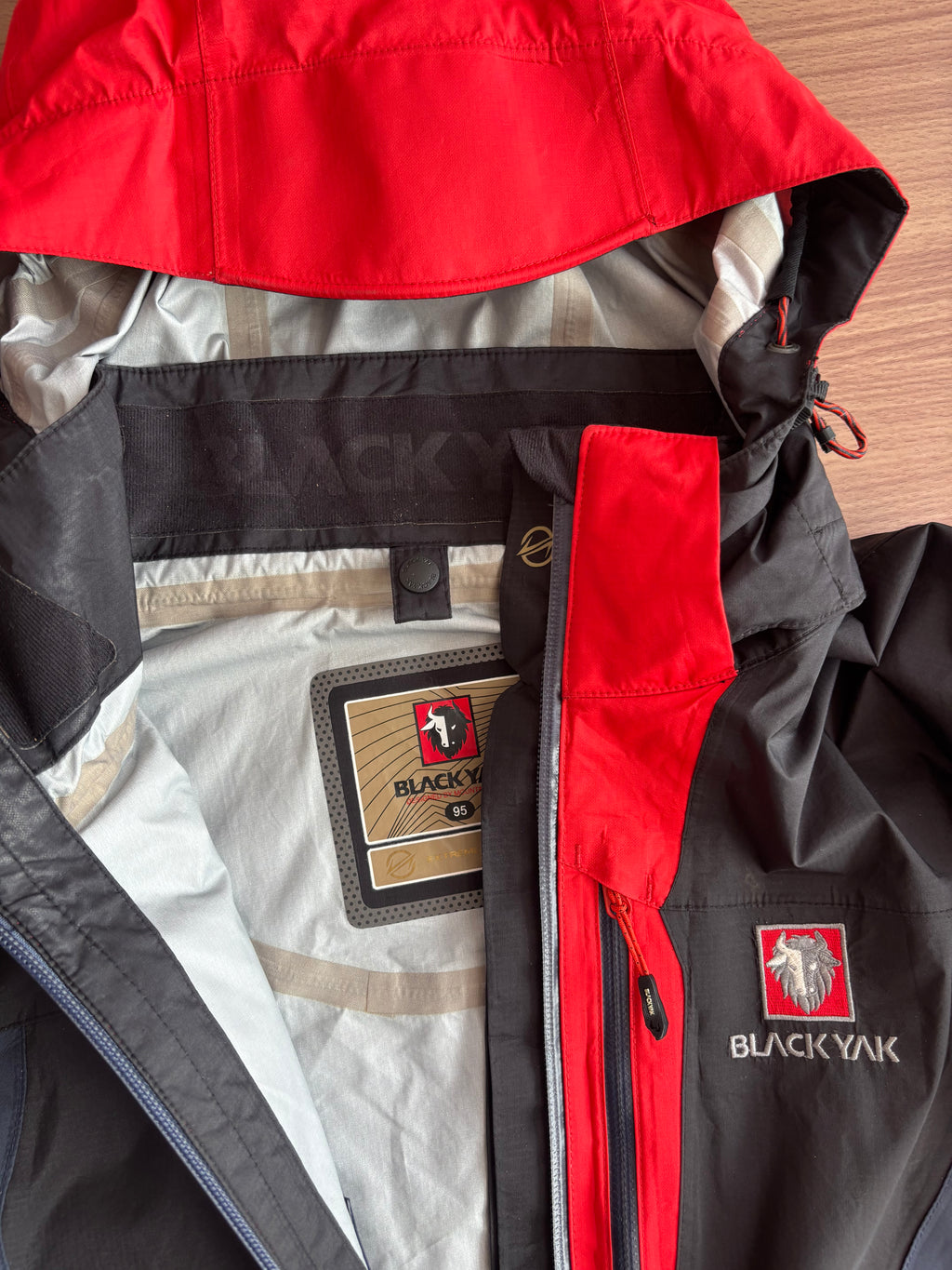 BlackYak extreme peak shell (S-M)