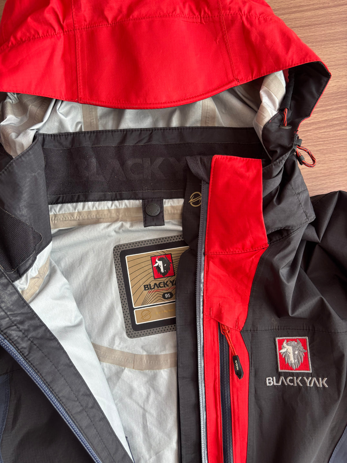 BlackYak extreme peak shell (S-M)