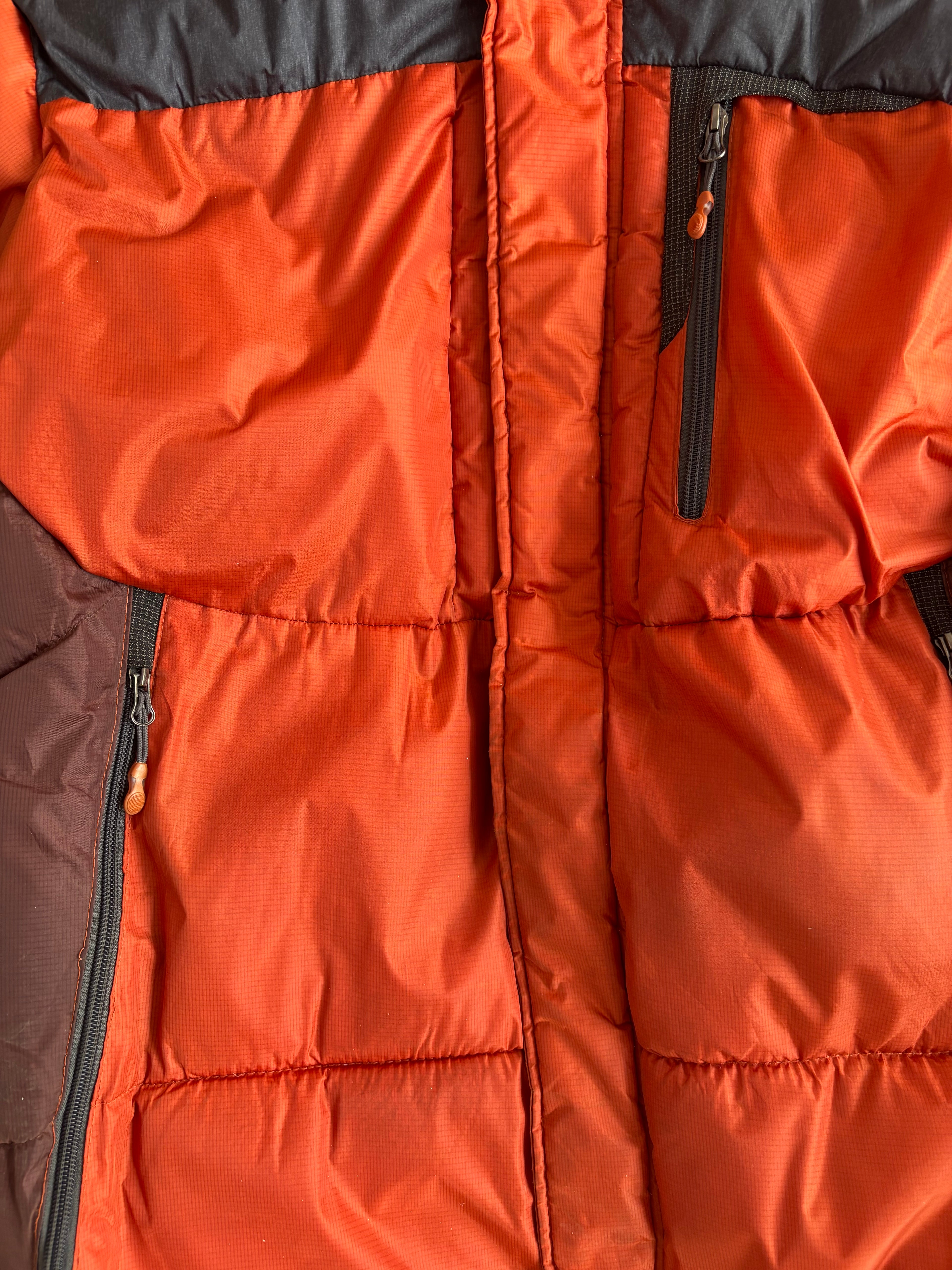Black yak extreme peak puffer