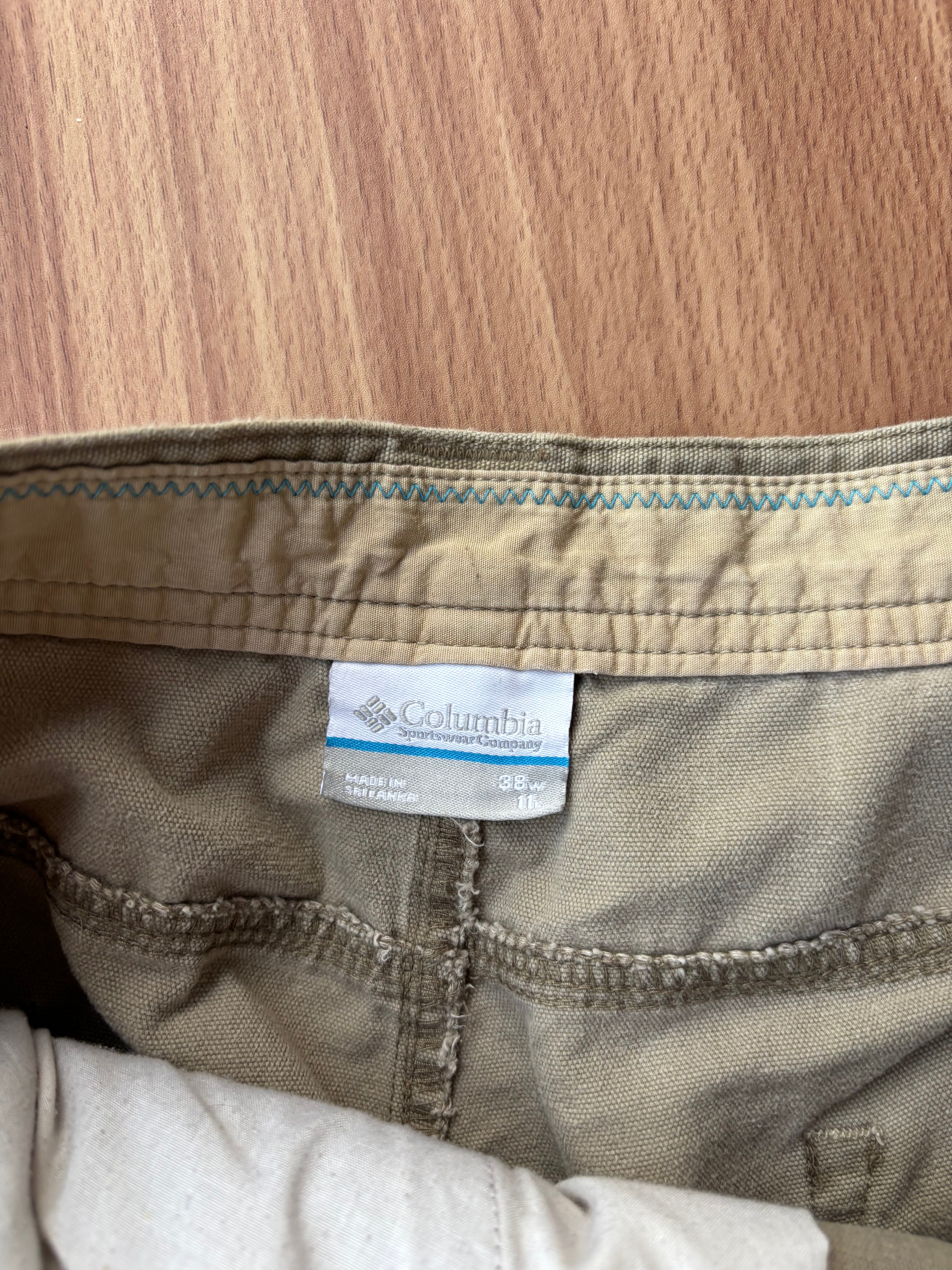 Columbia OmniSheild Safari shorts