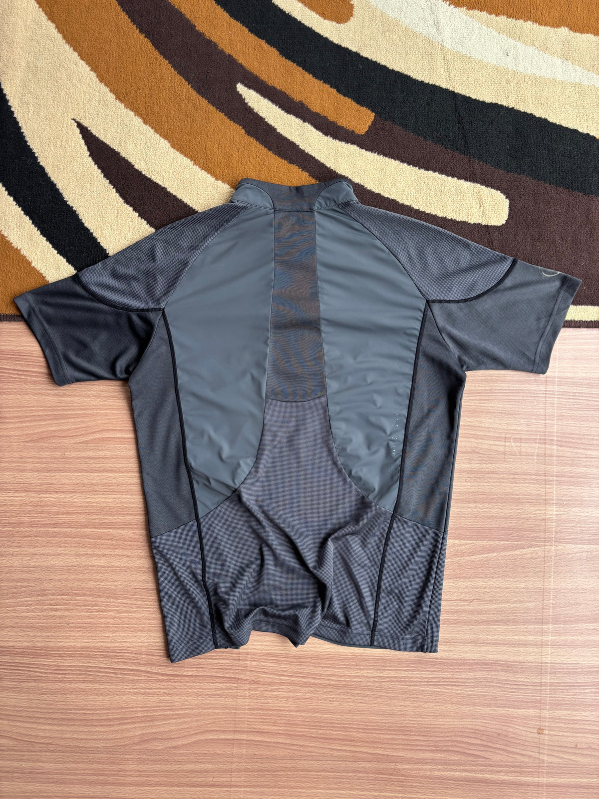K2 tech activewear tee (L)