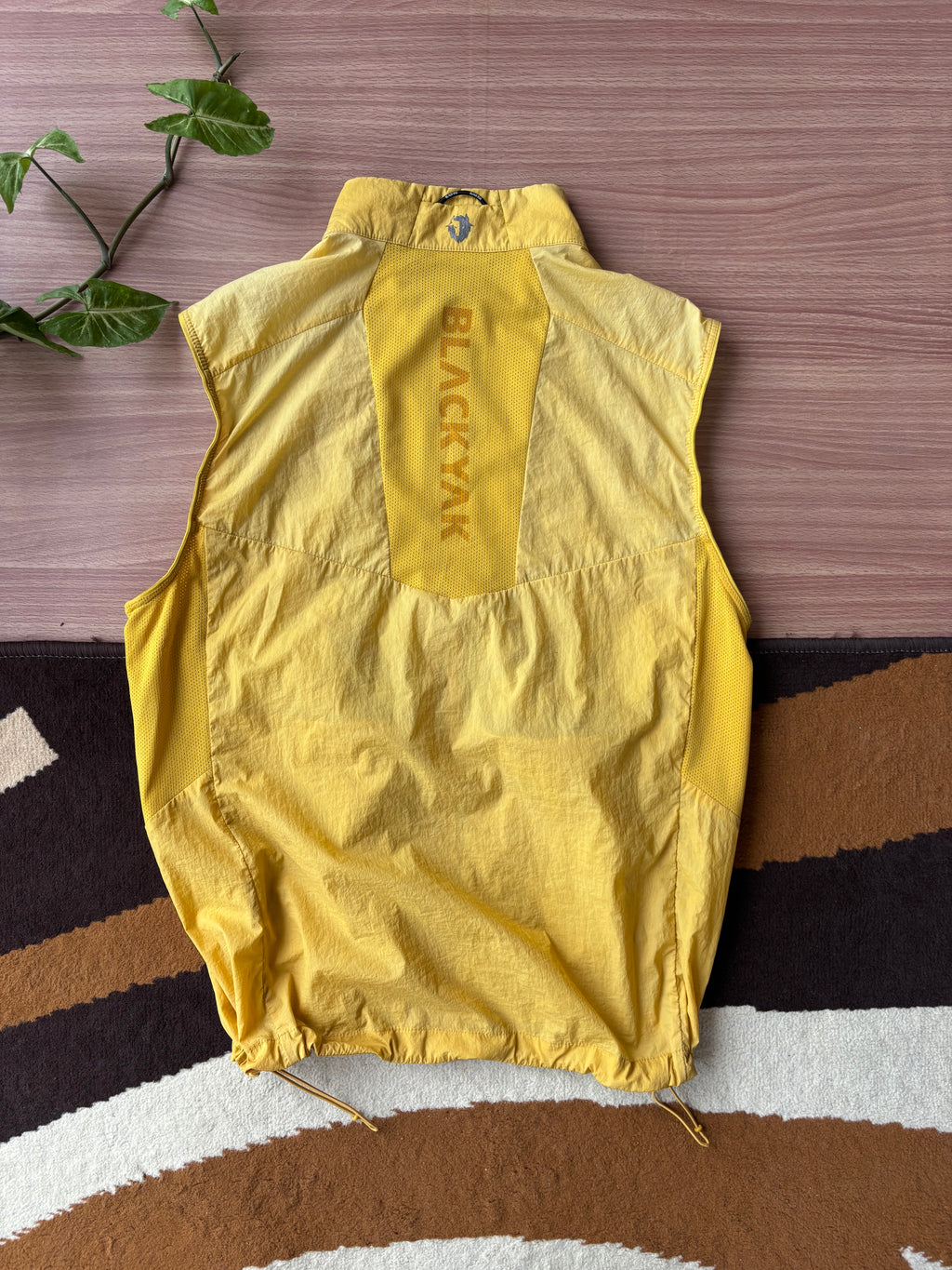BlackYak alpine club Ultralight Vest (S-M)