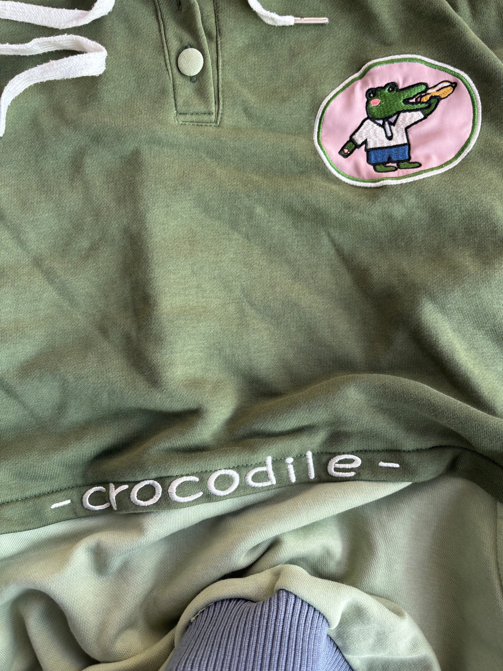 Random ass Hoodie i bought (M)