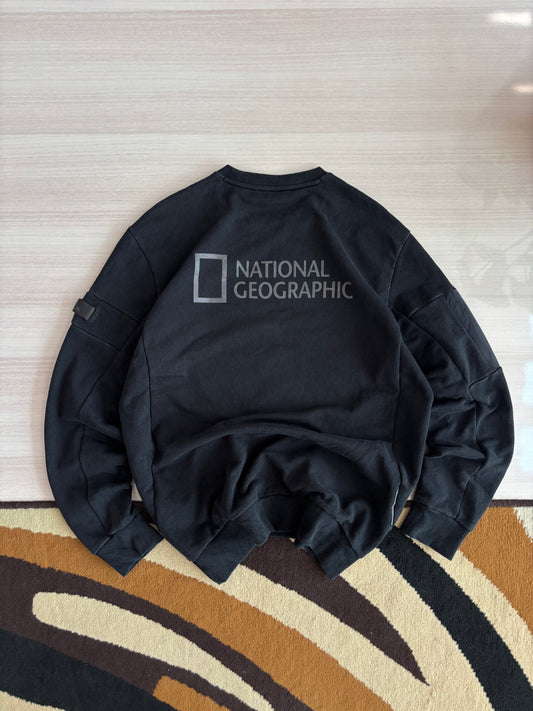Nat Geo holographic sweatshirt (M-L)