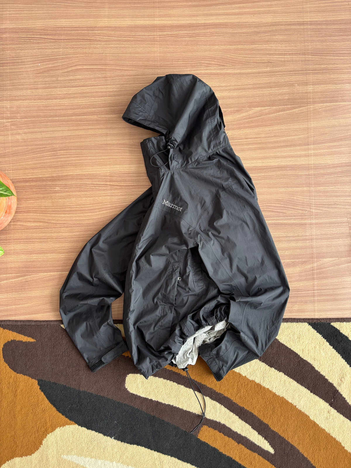 Marmot packable 2.5L shell (M)
