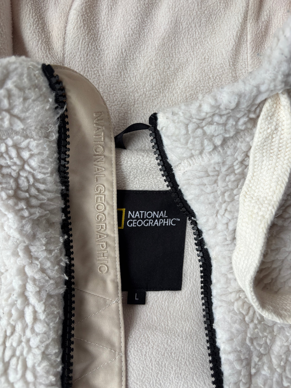 National Geographic fleece hoodie (M-L)