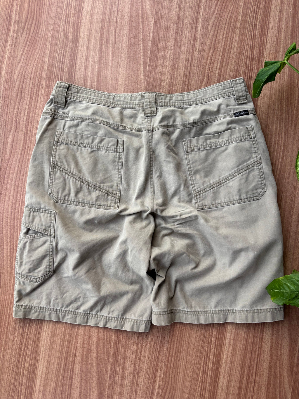 Columbia OmniSheild Safari shorts