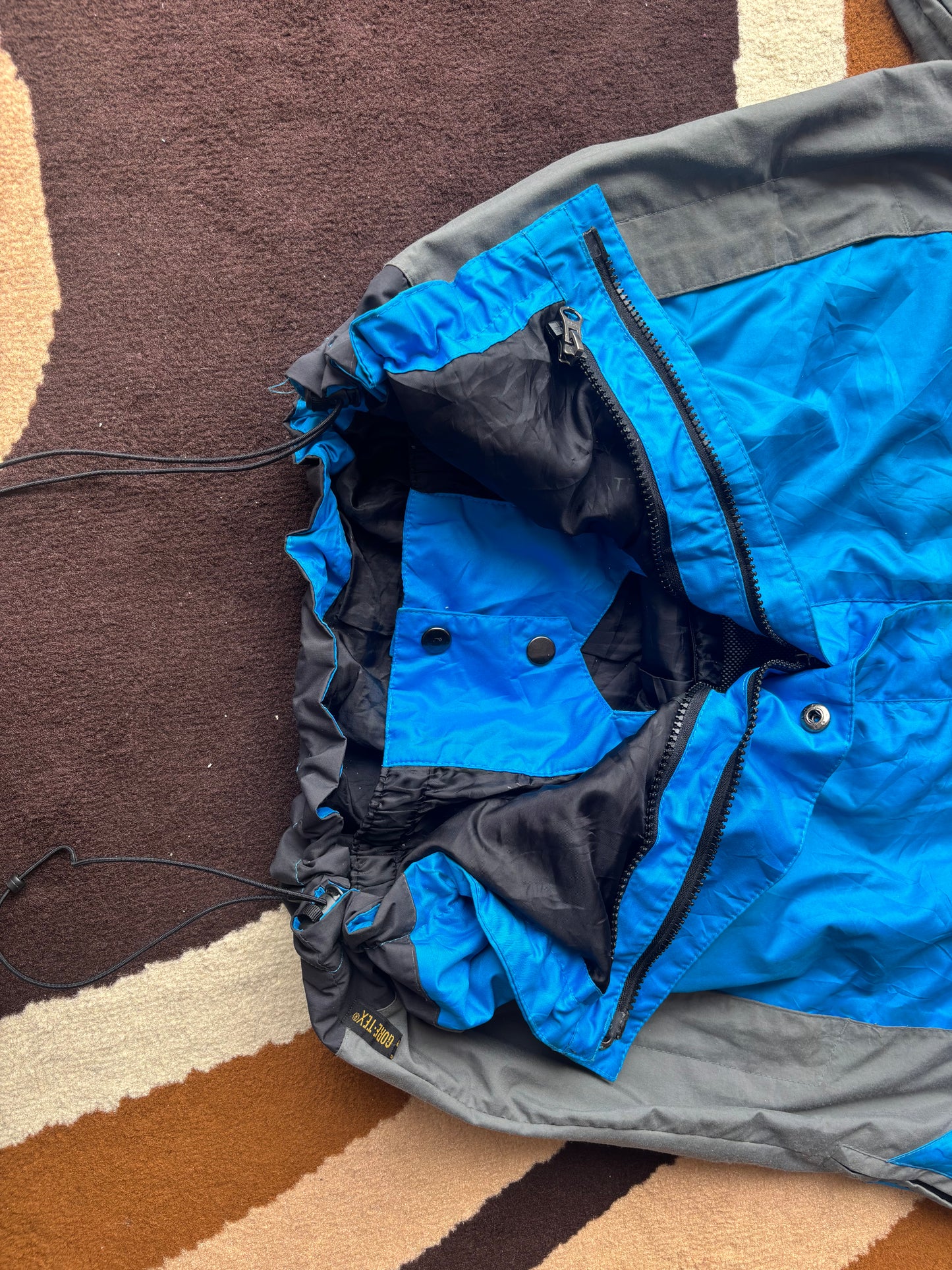 TNF summit series skii jacket