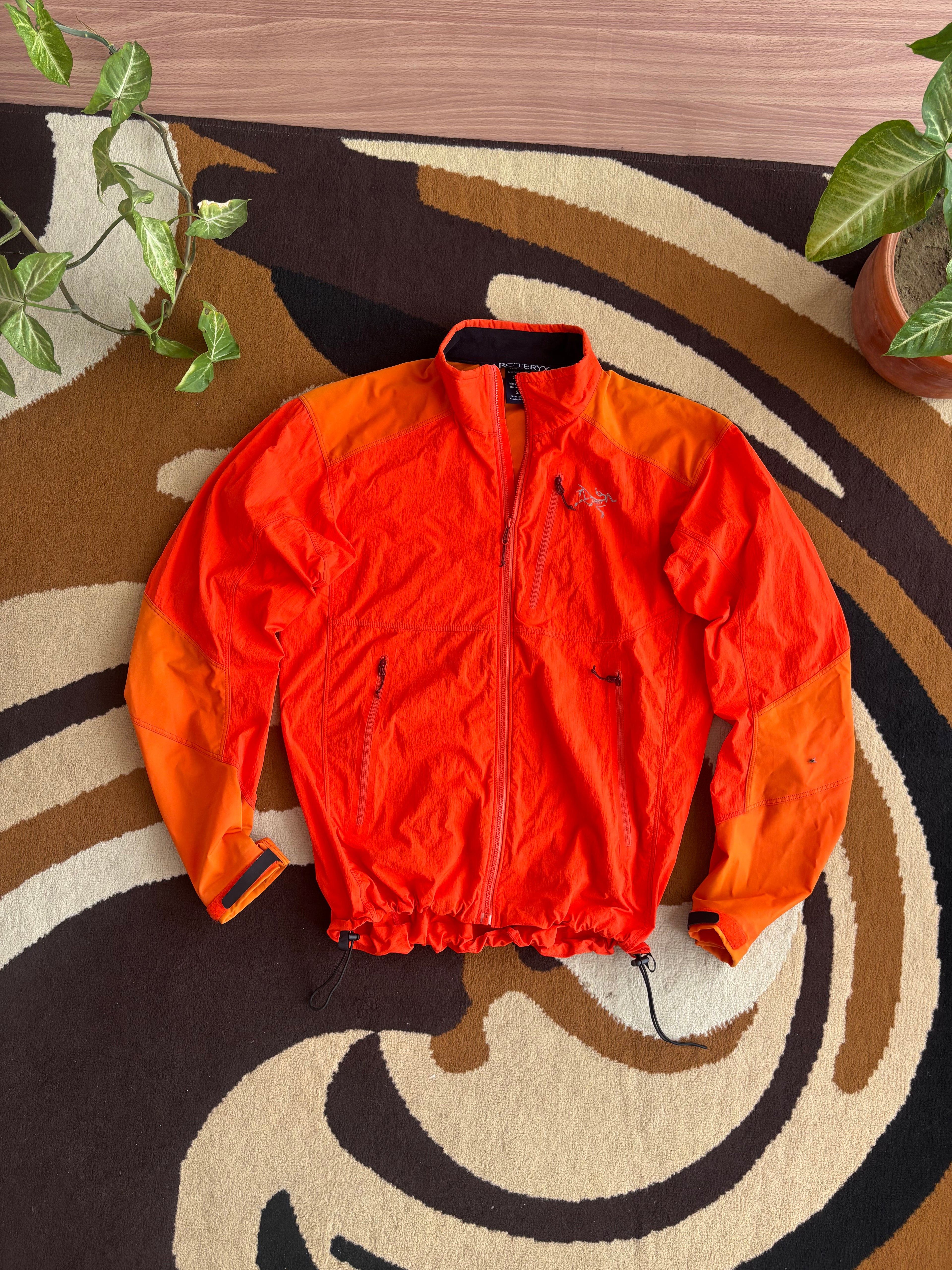 Arcteryx squeamish magma shell (M)
