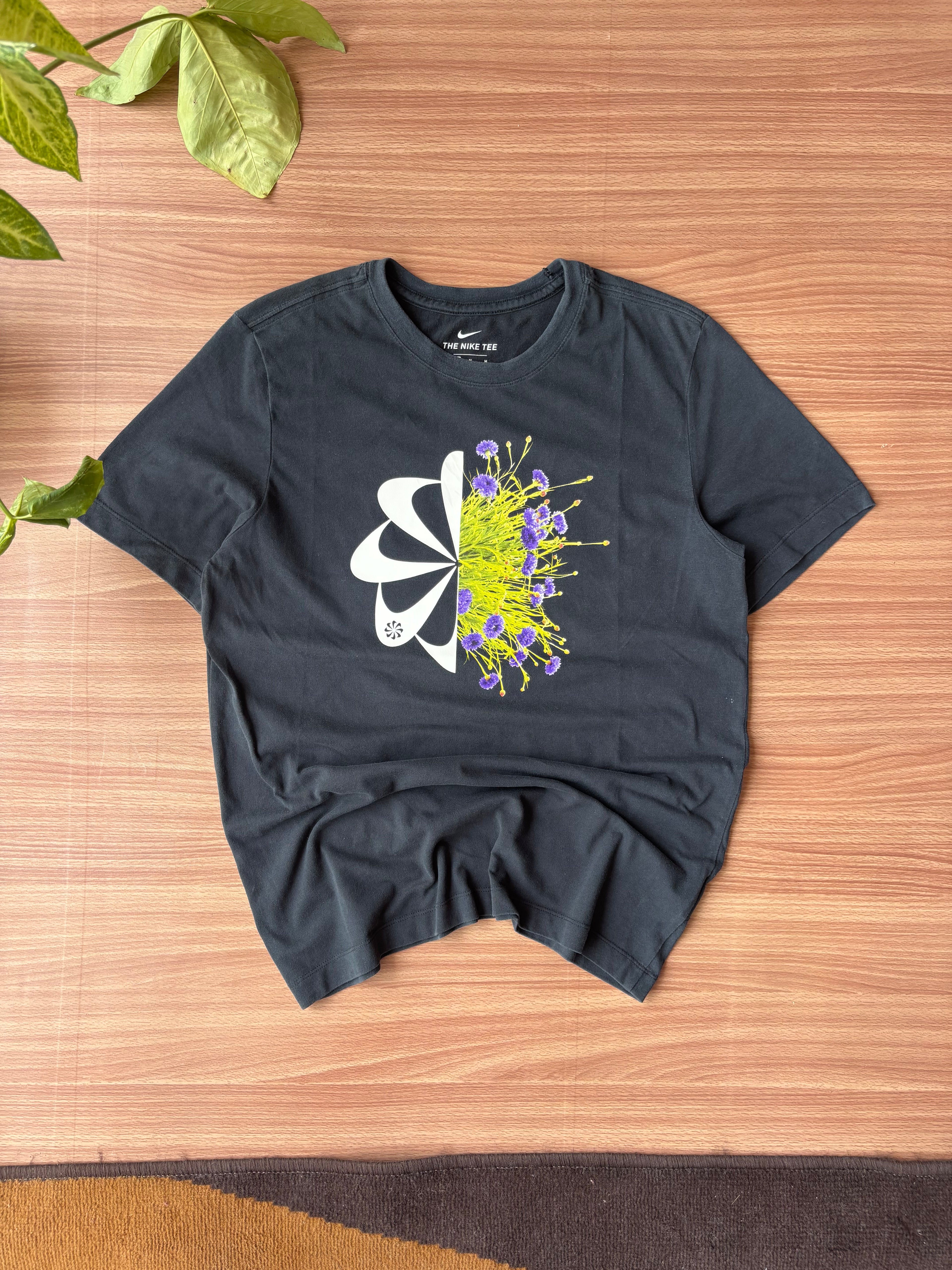 nike tee