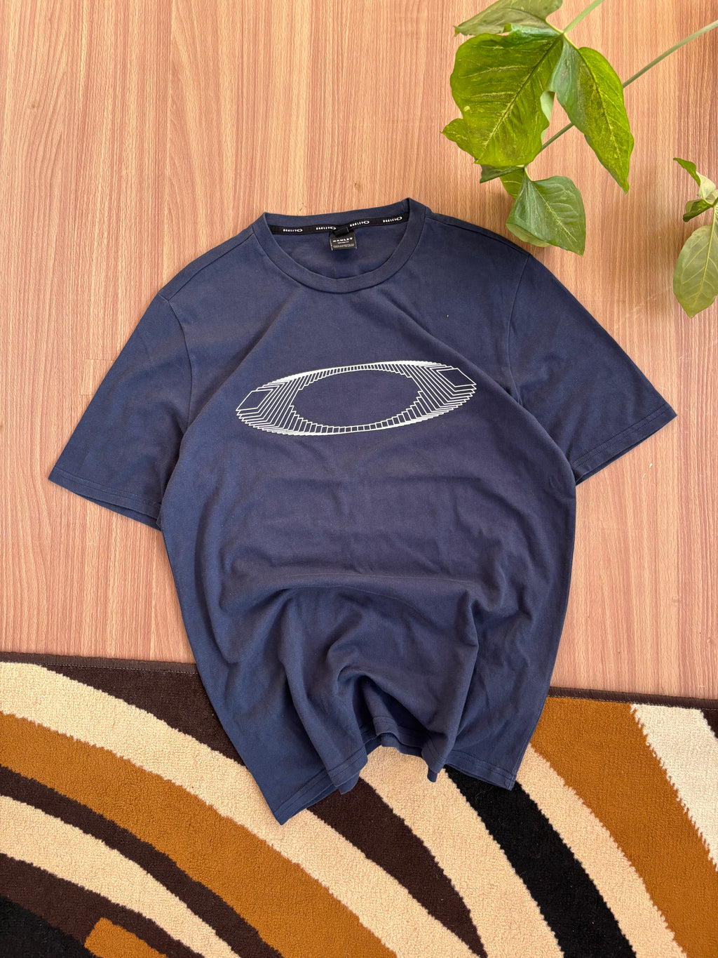 oakley tee