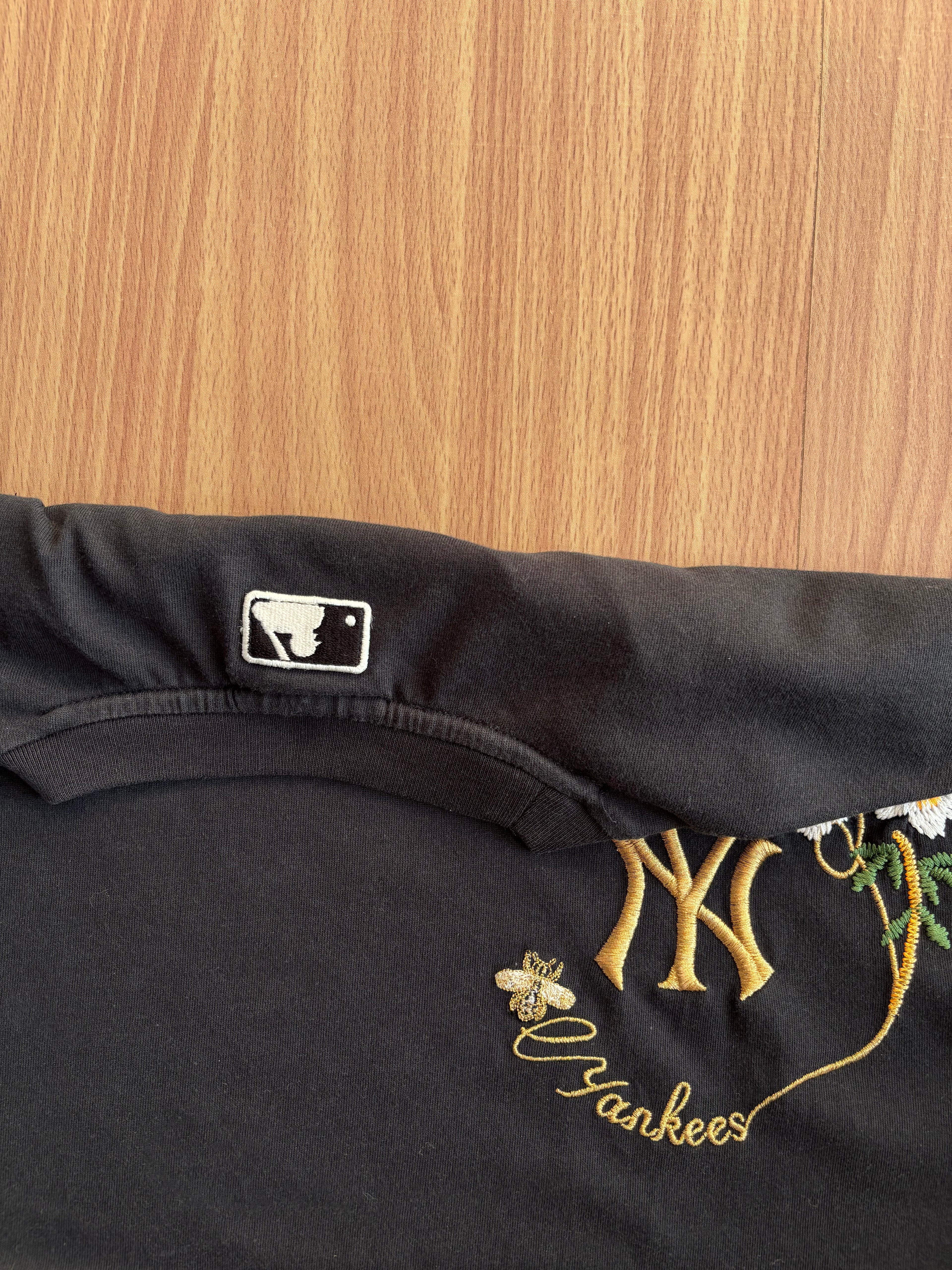 MLB NY embroidered tee(M)