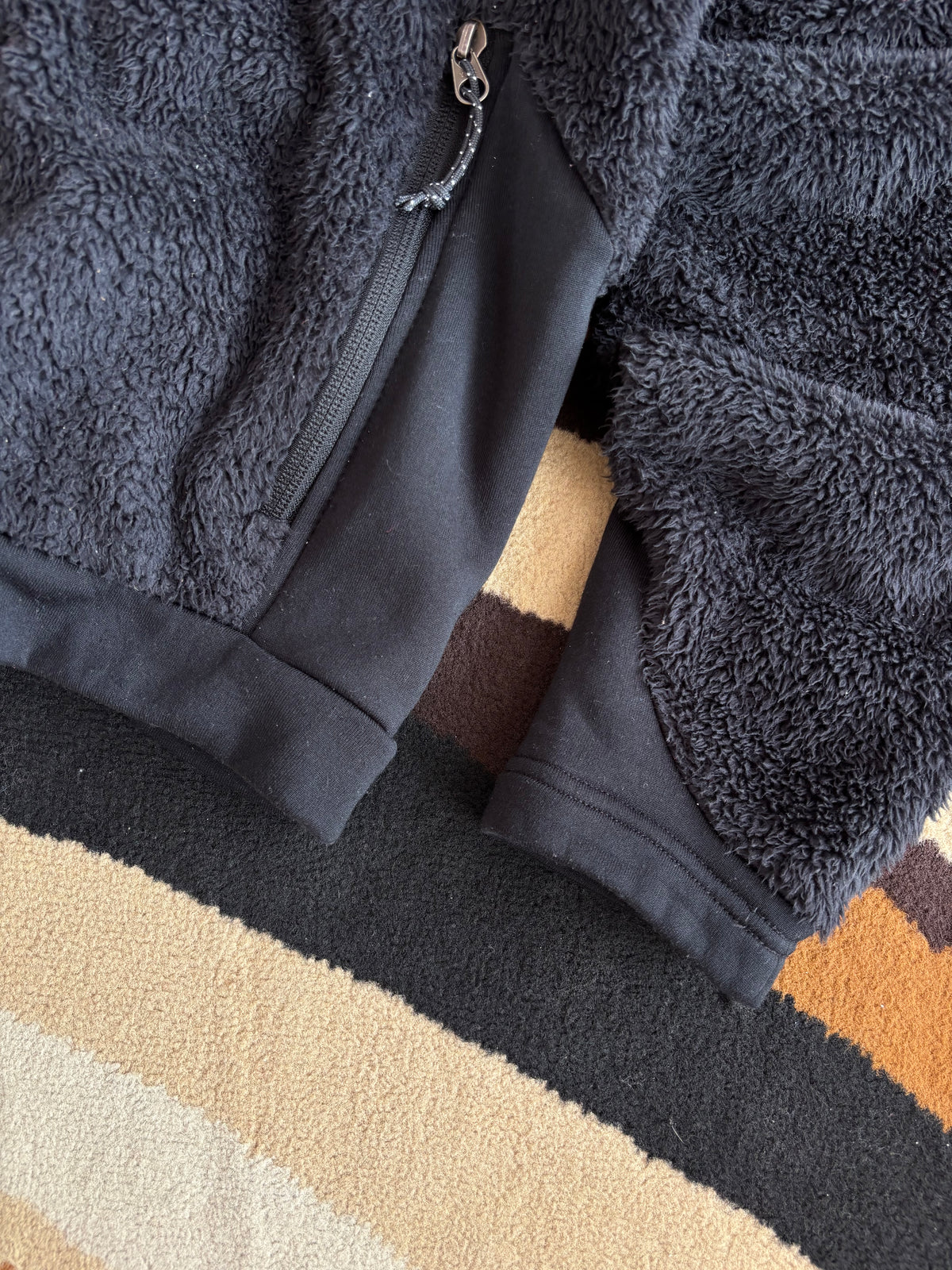 Mountain hardwear fleece (L)