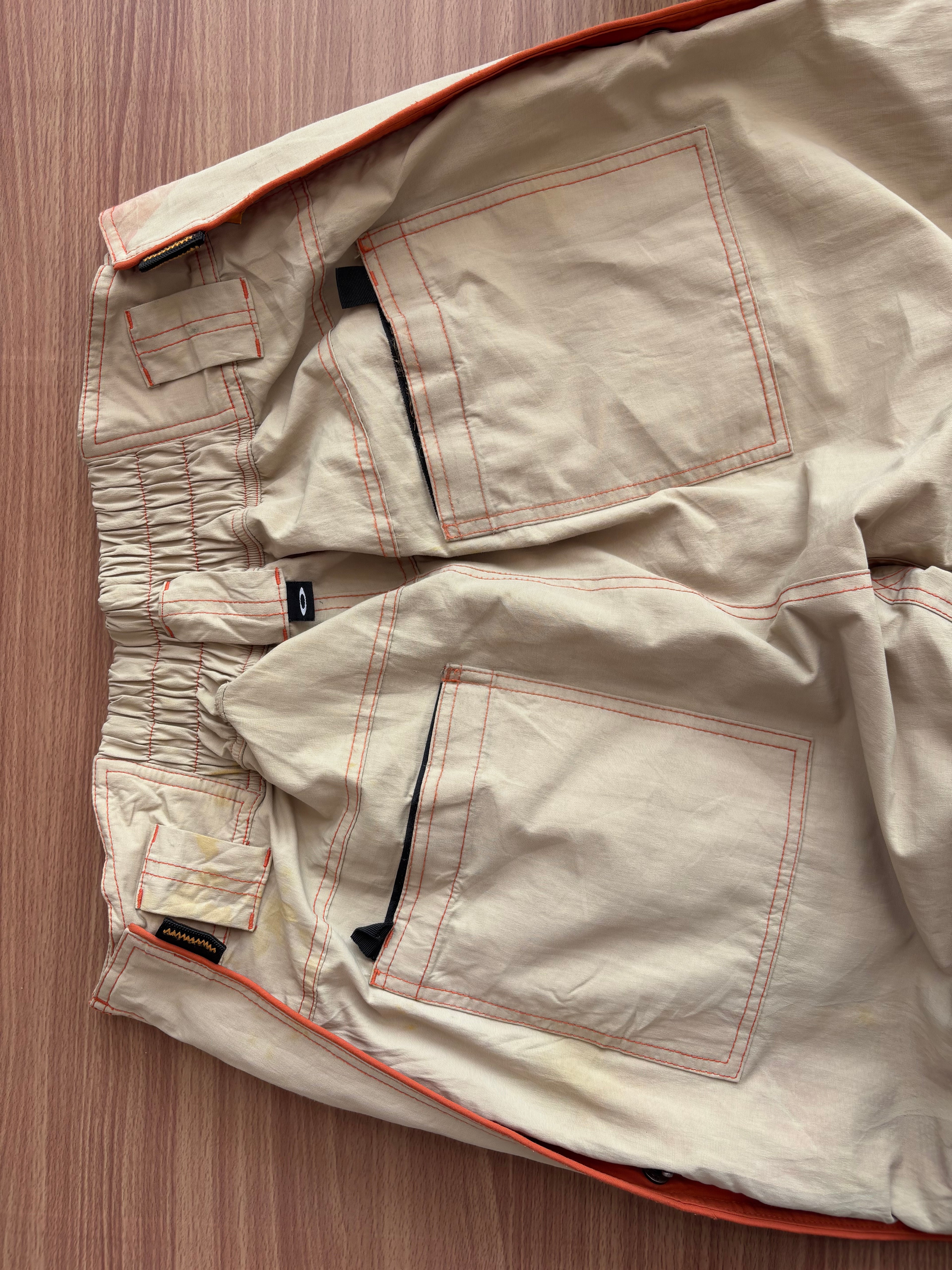 Oakley ski pants (L)