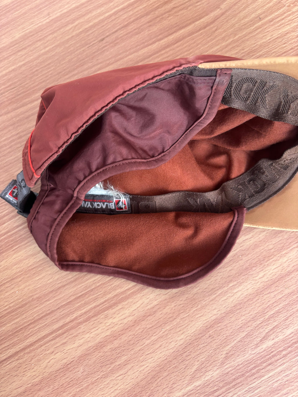 Black yak goretex cap