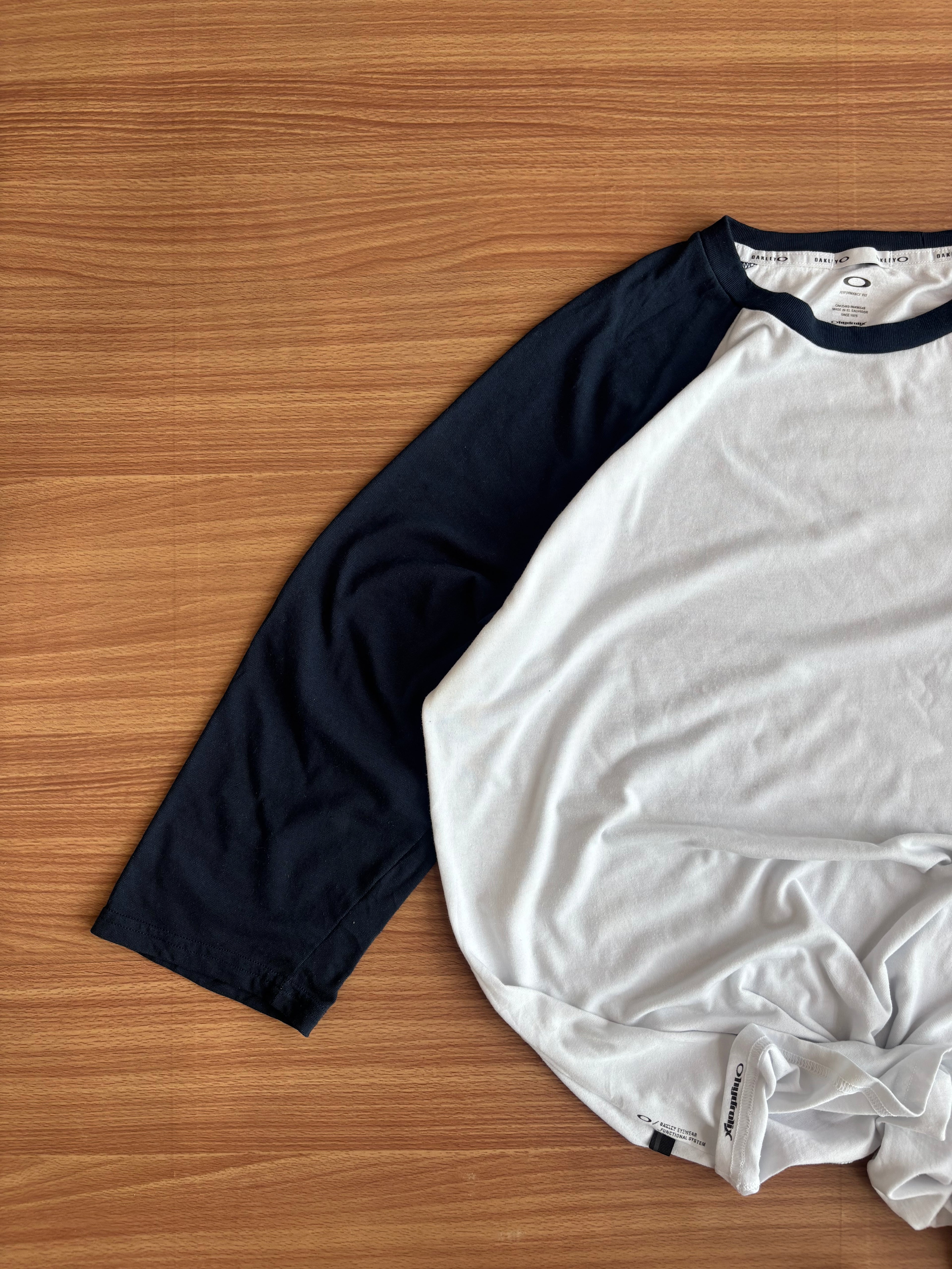 Oakley hydrolyx tee (L-XL)