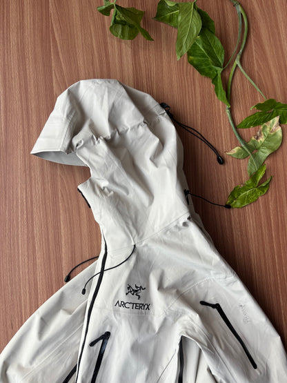 Arcteryx alpha AR