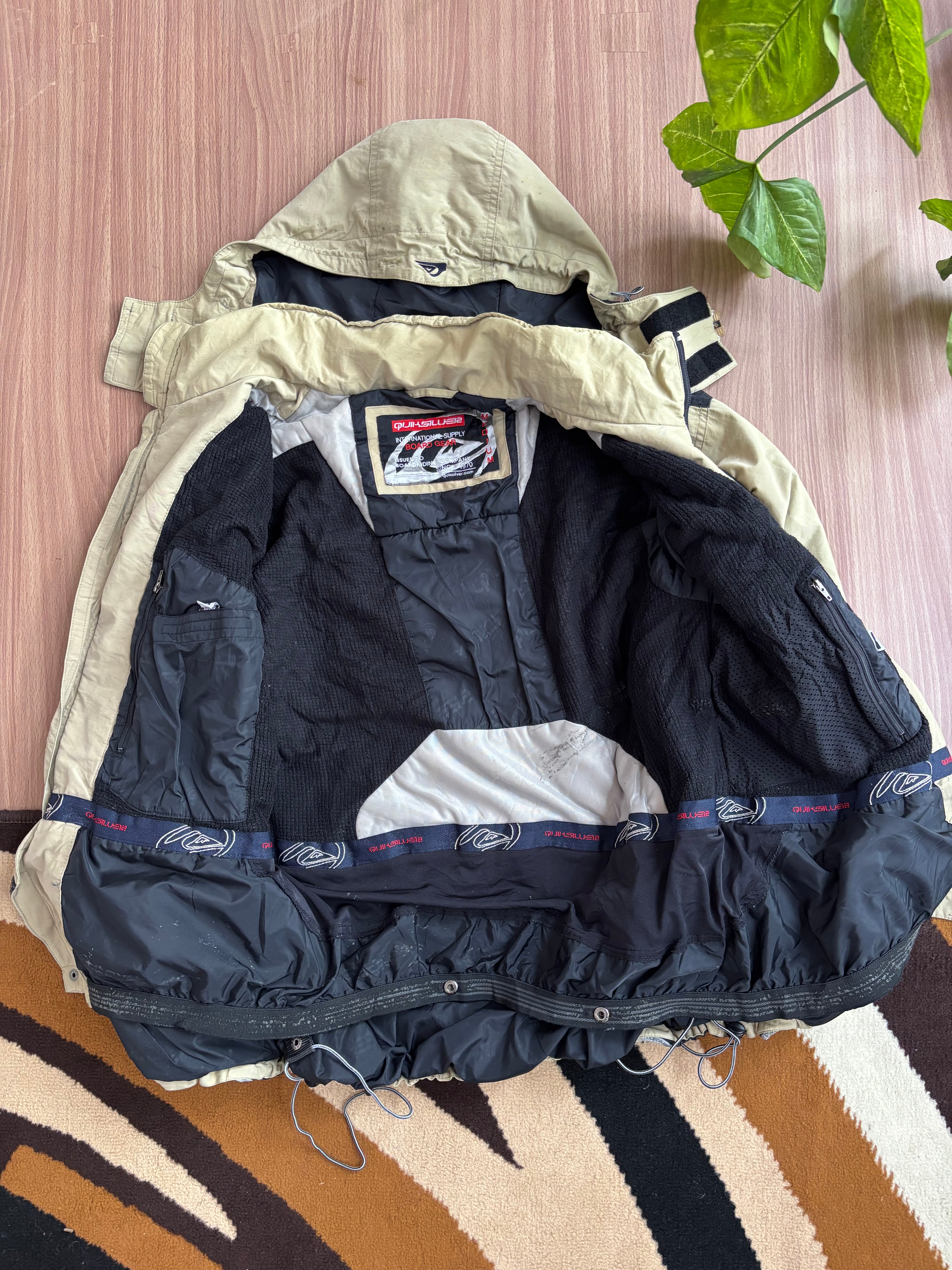 Vintage Quiksilver technical jacket