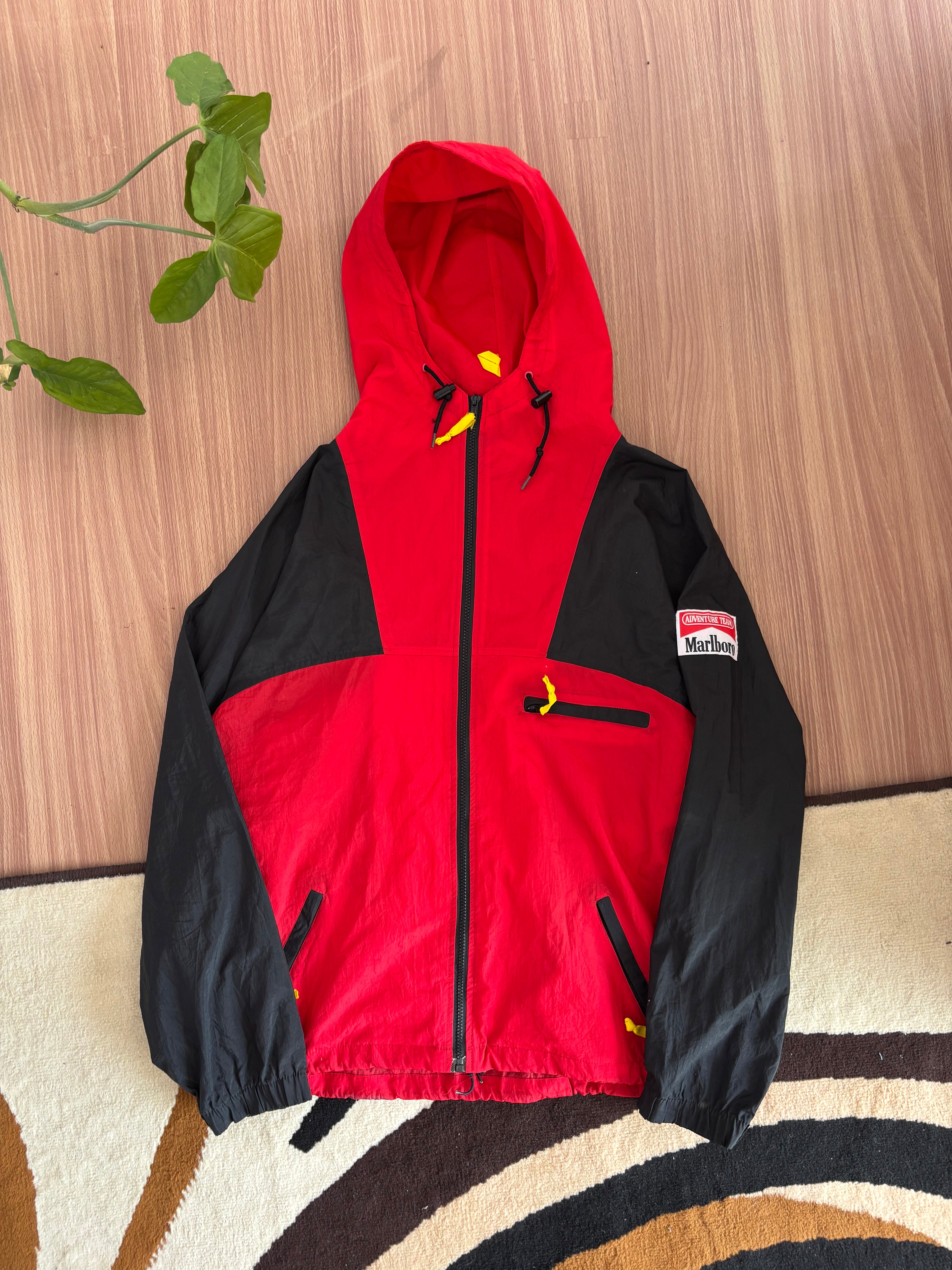 1990’s Marlboro vintage windbreaker