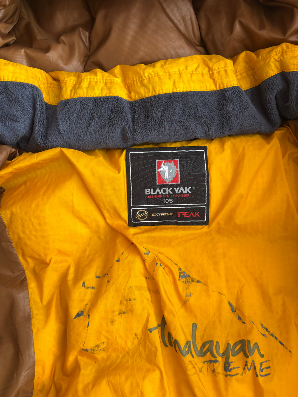 BlackYak extreme peak Down Puffer (L)