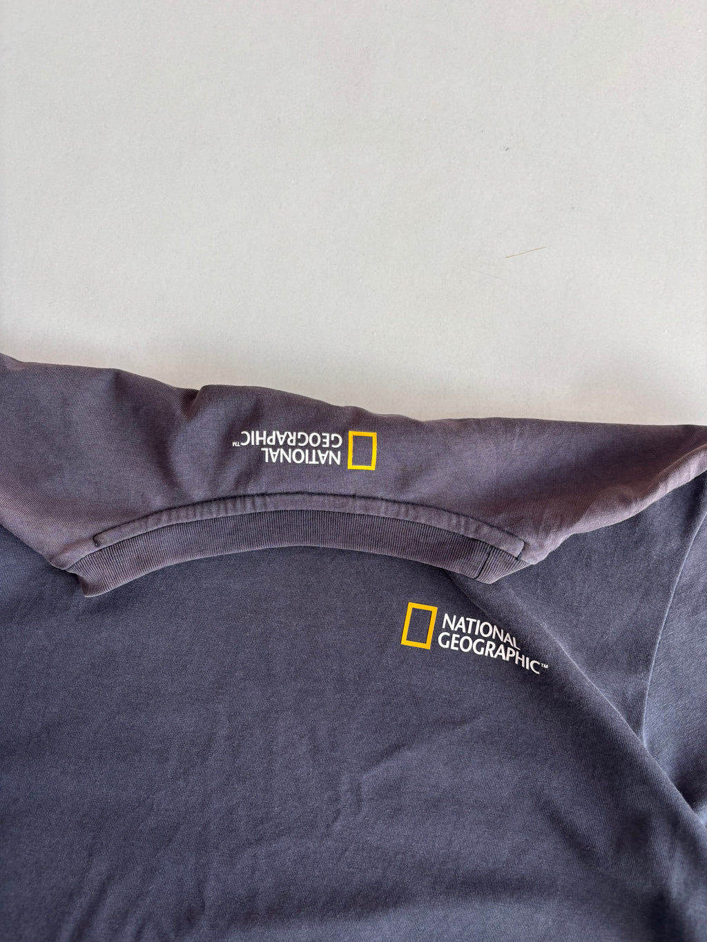 National Geographic tee (M)