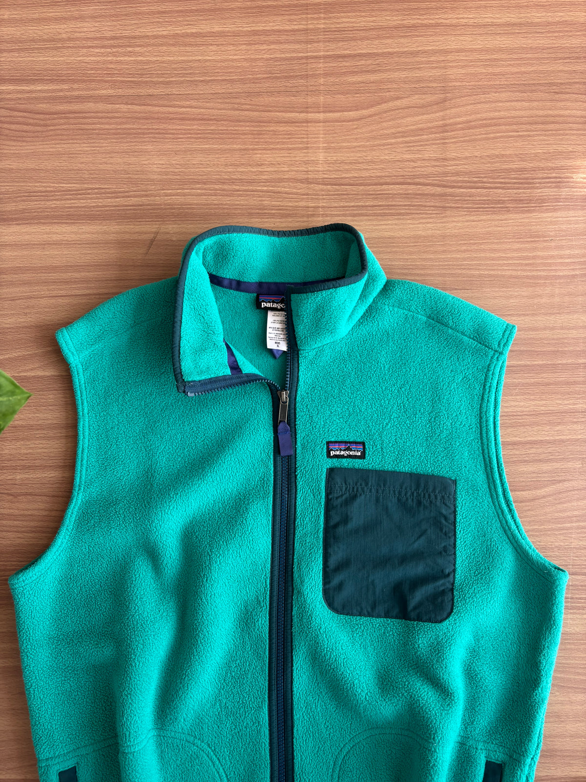 Patagonia turquoise Fleece vest (L-XL)