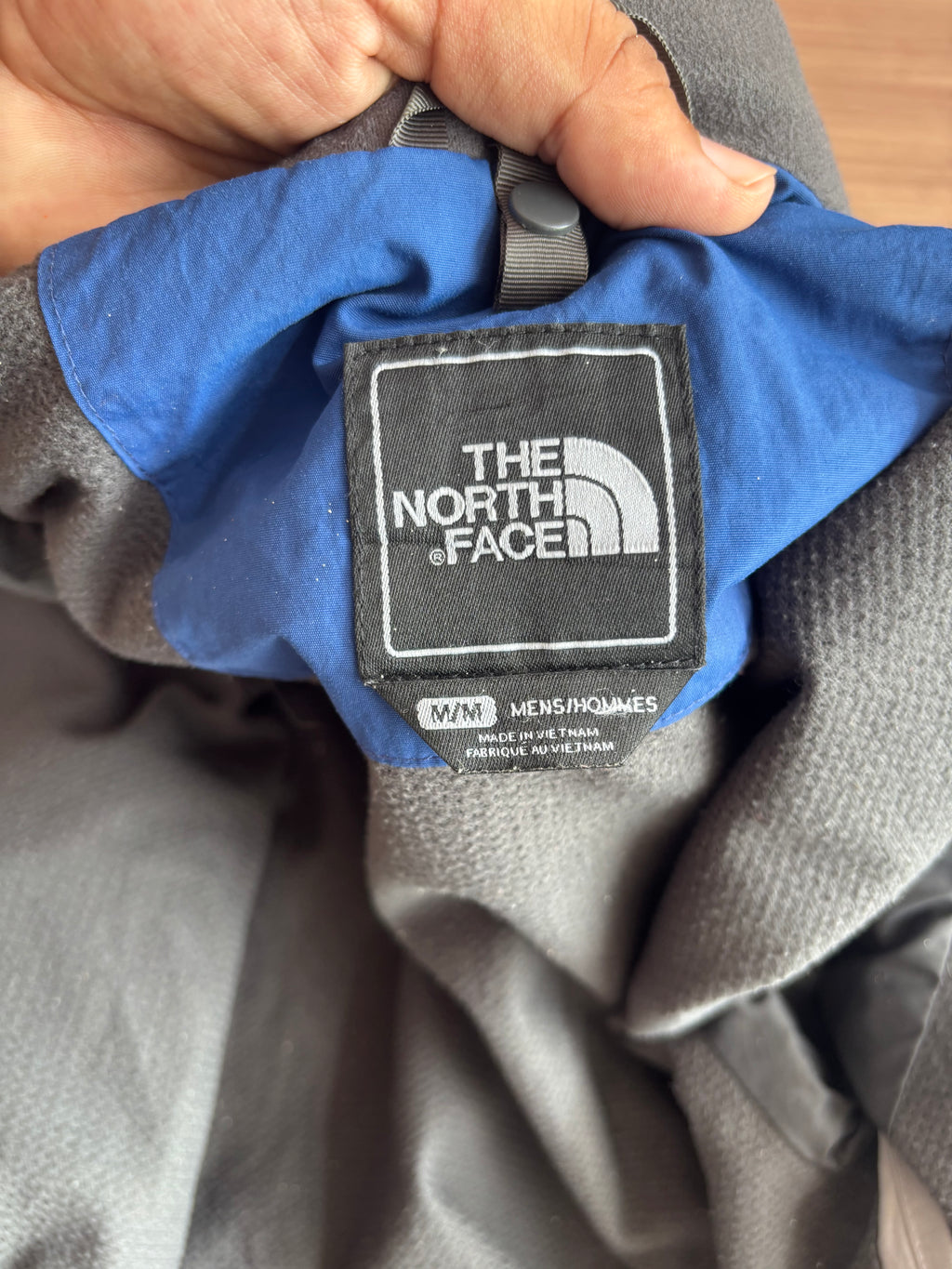 The North Face HyVent shell (L)