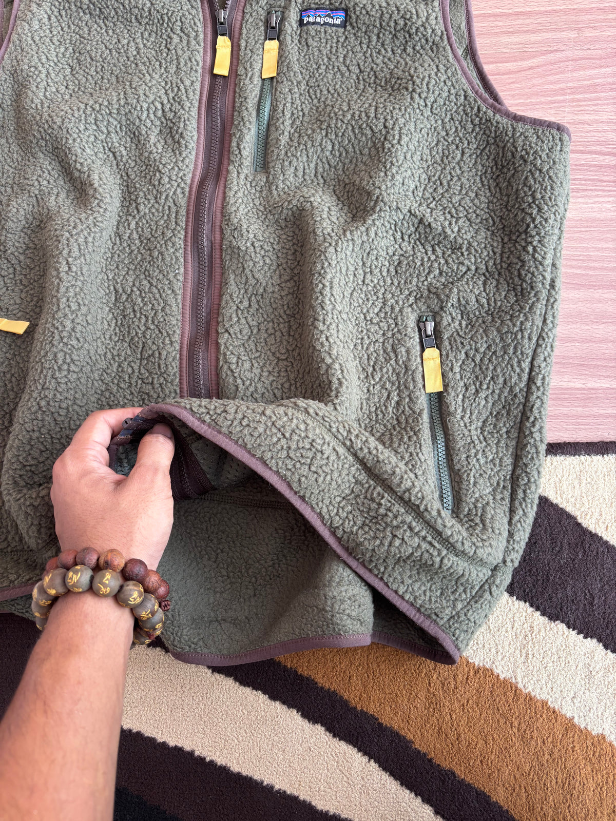 Patagonia forest green fleece vest (XL)