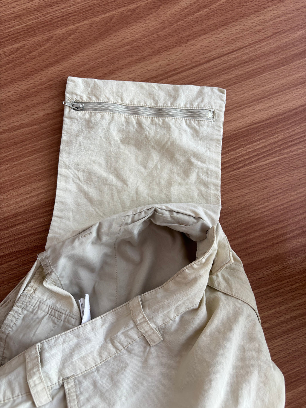 Fjall Raven Beige cargo shell