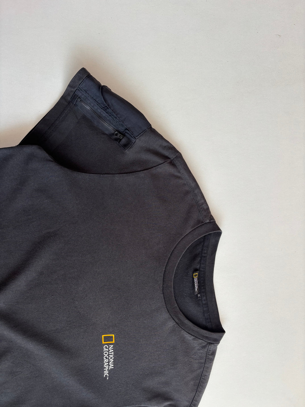 National Geographic Tee (M)