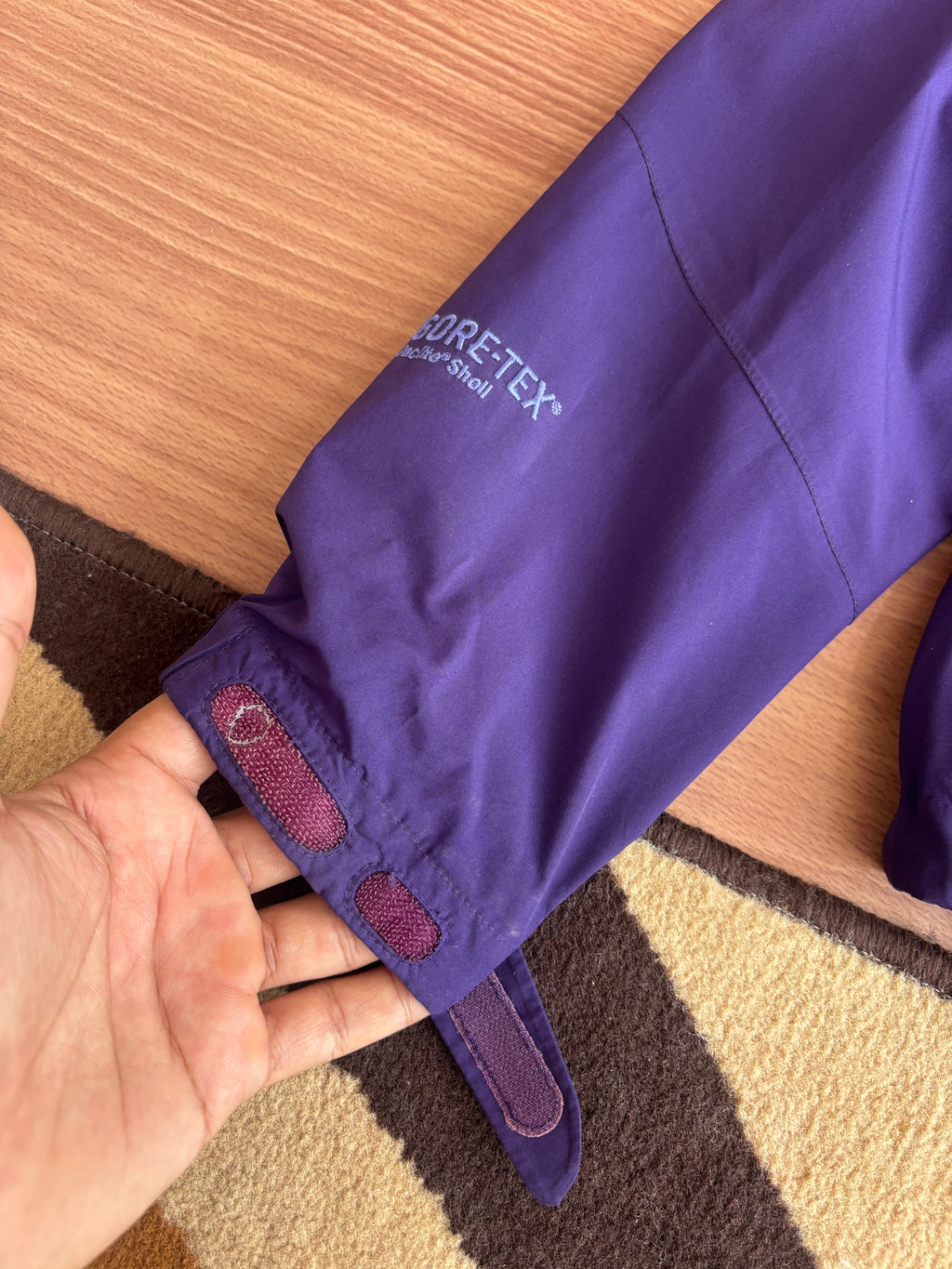 BlackYak Goretex Packlite 3L shell