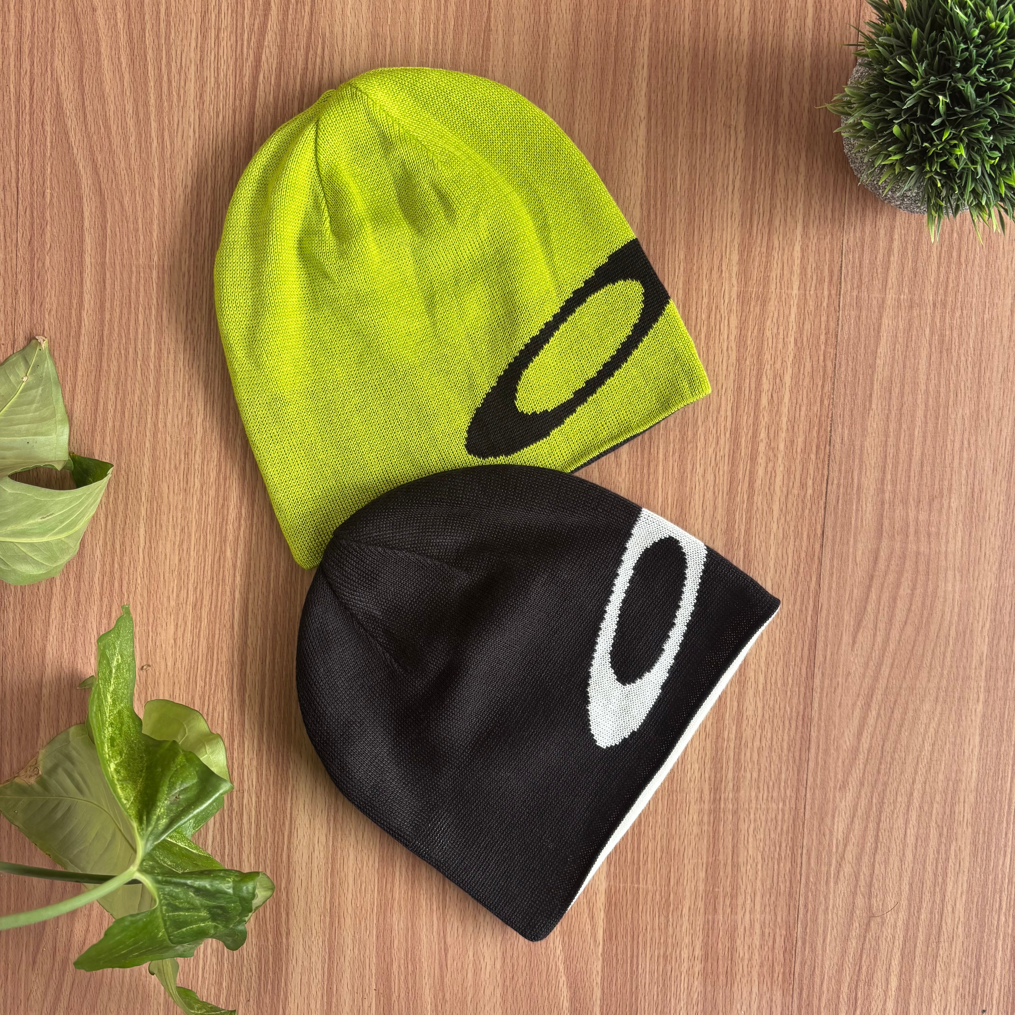 Oakley reversible ellipses beanie