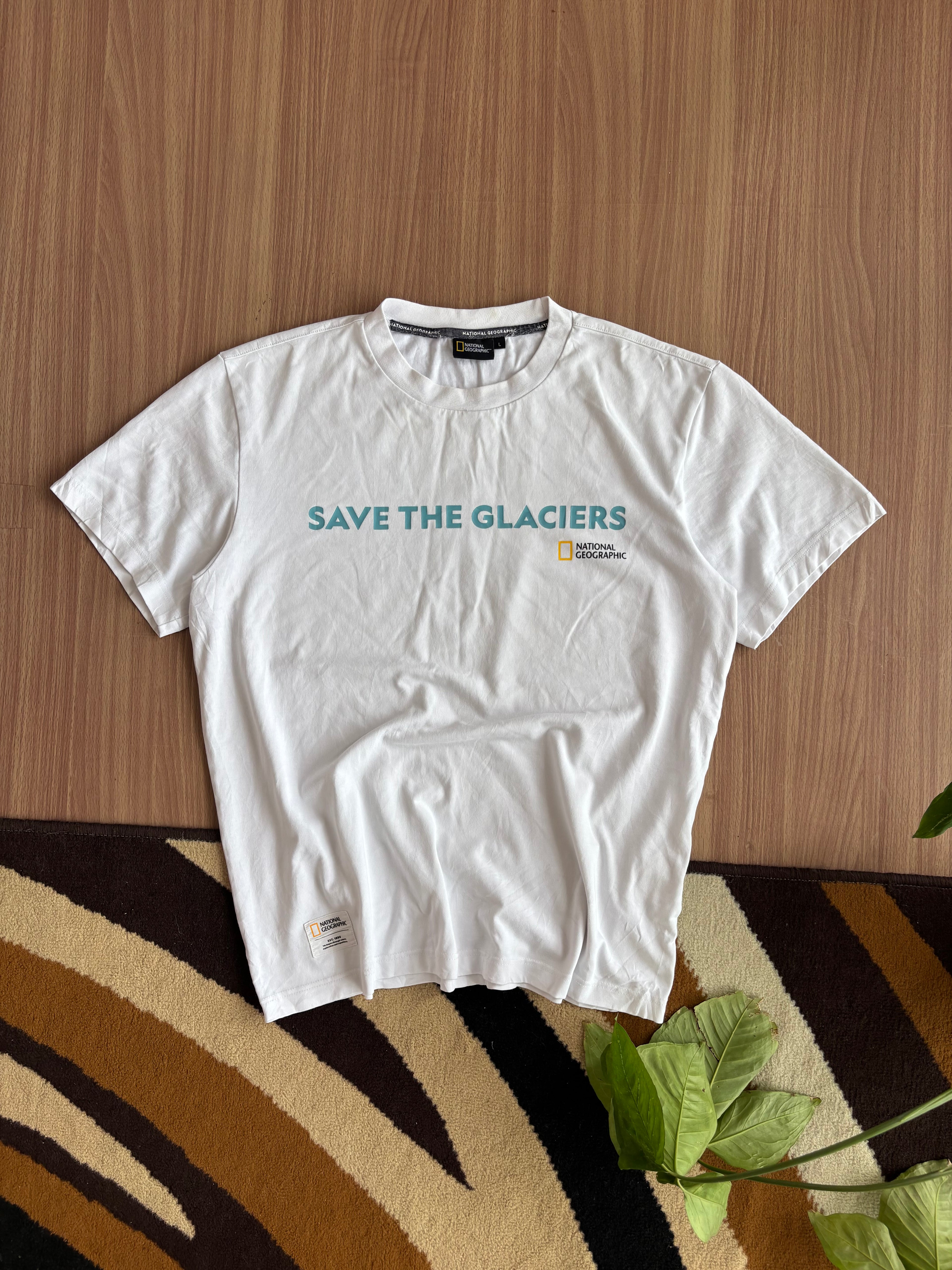 Nat Geo Save the glaciers tee