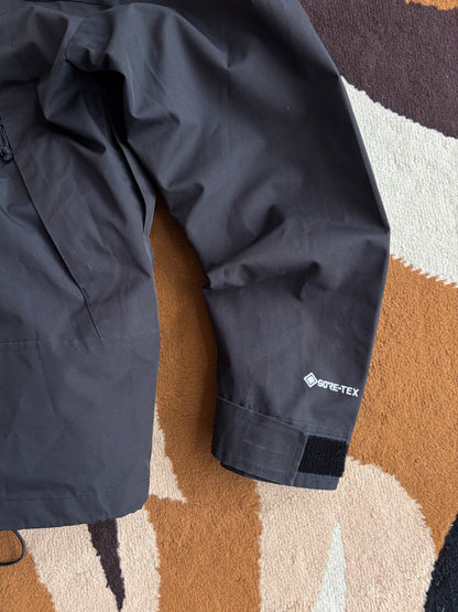 TNF goretex mountain jacket