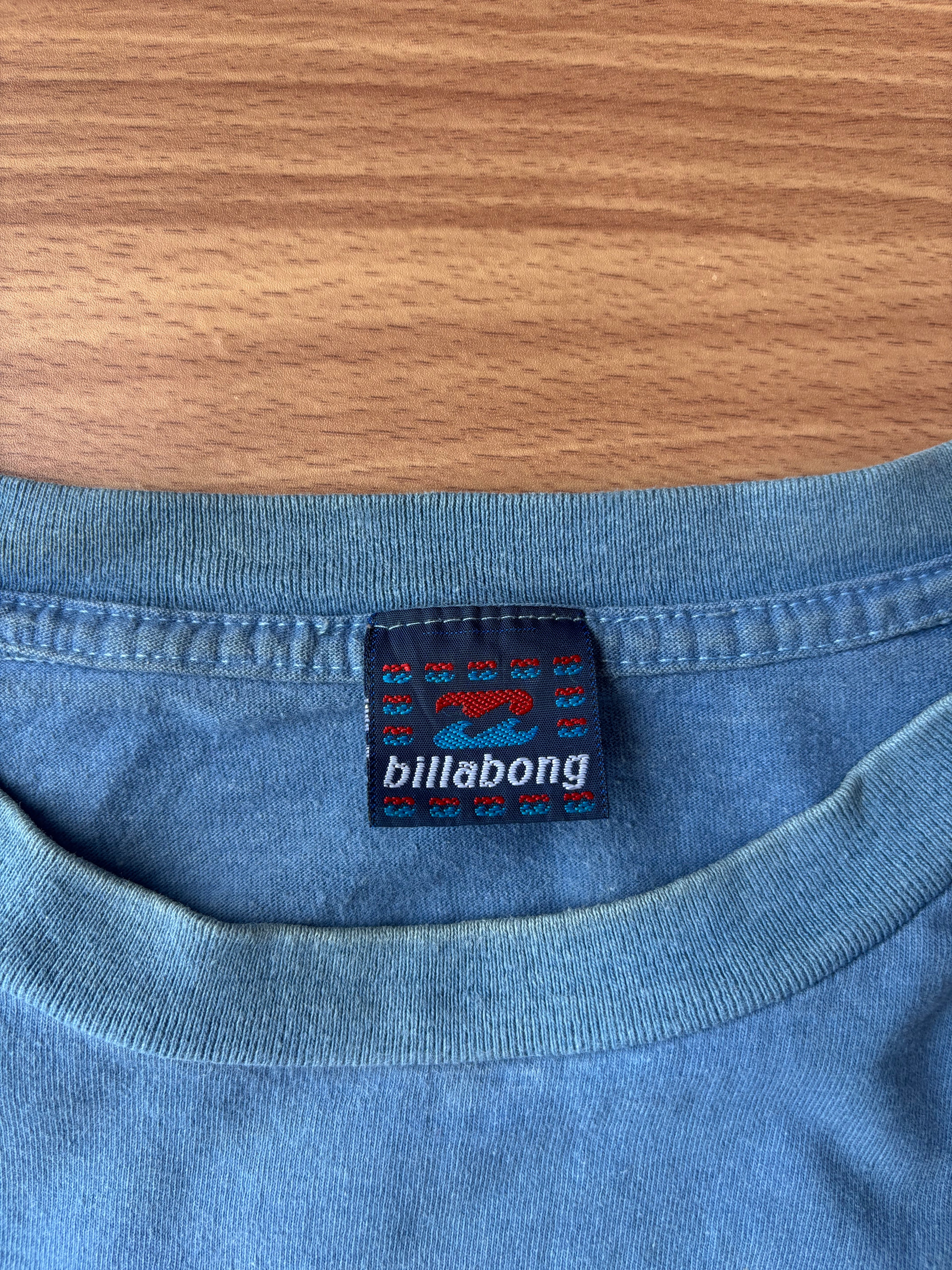 Vintage billabong tee (M-L)