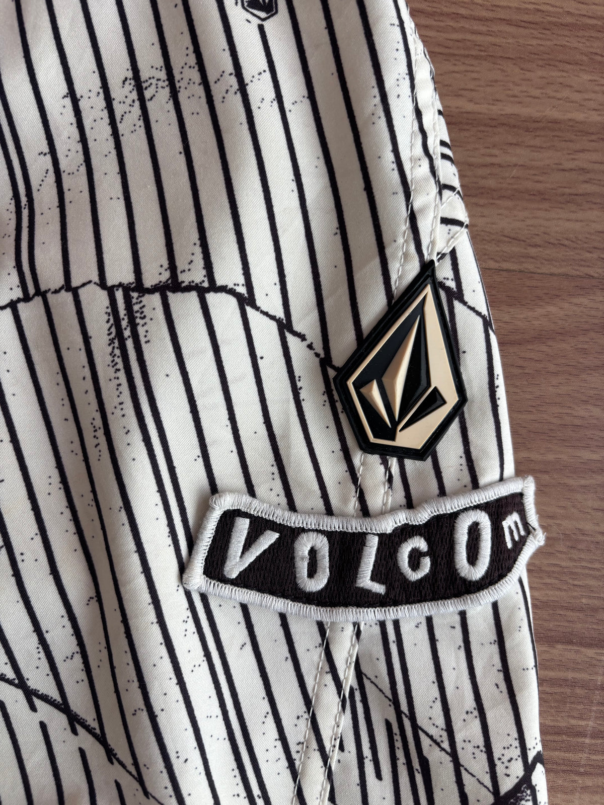 Volcom boardies (33)