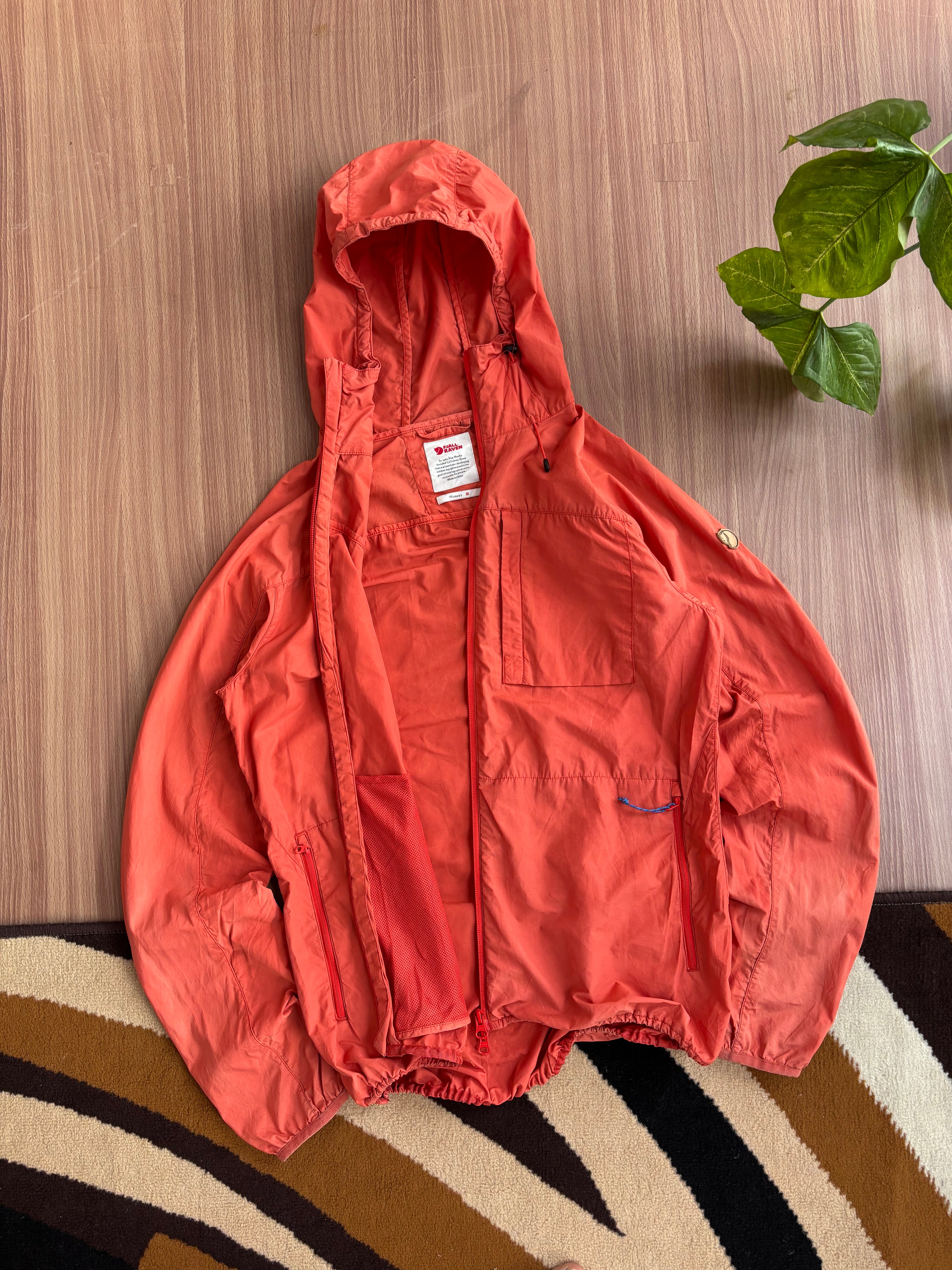 Fjall Raven windbreaker (M-L)