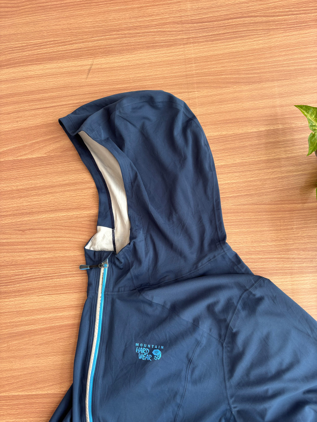 Mountain hardwear DryQ light shell (XL)
