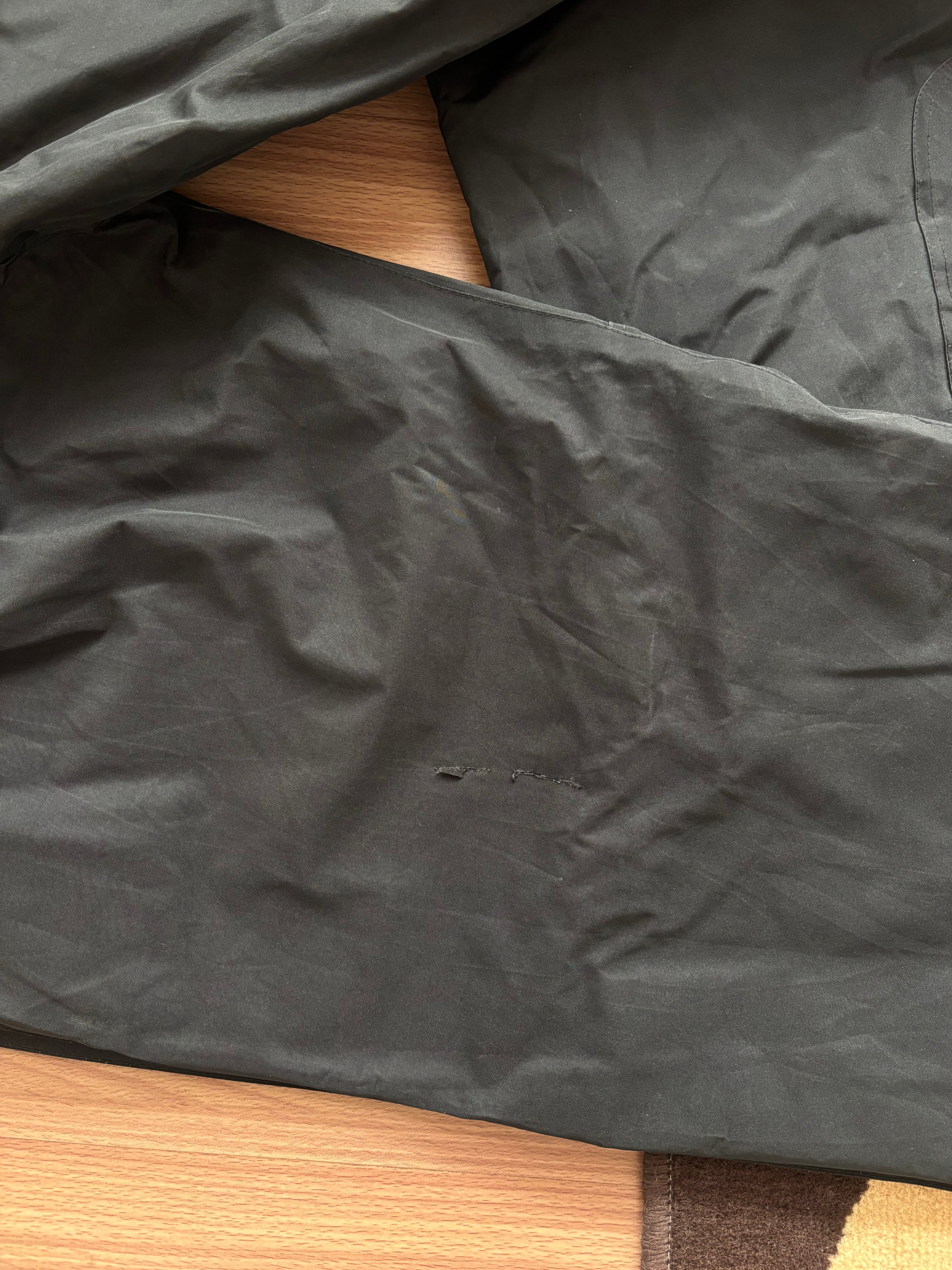 TNF GORETEX tear apart pants (baggy)