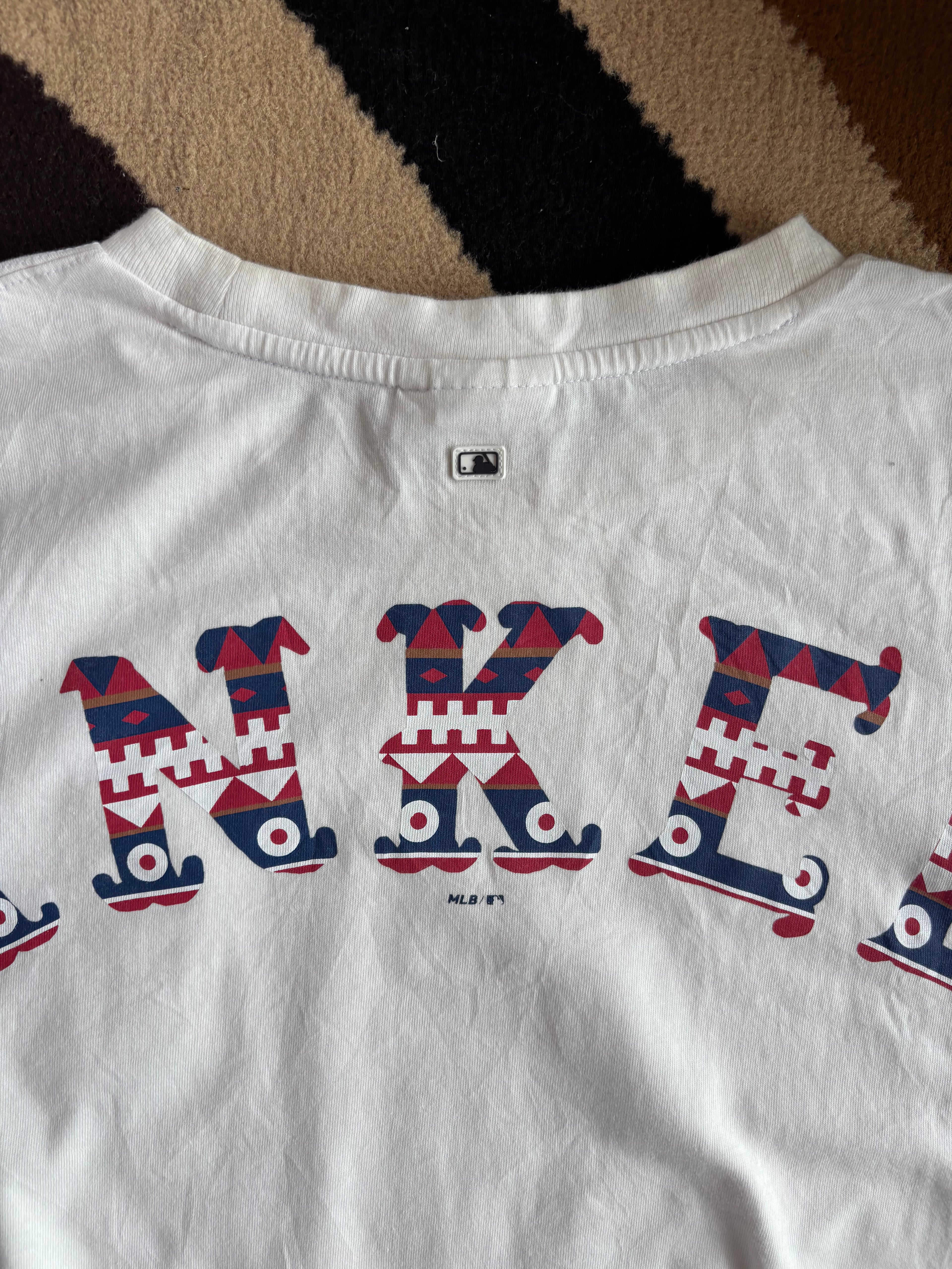 MLB Yankees tee