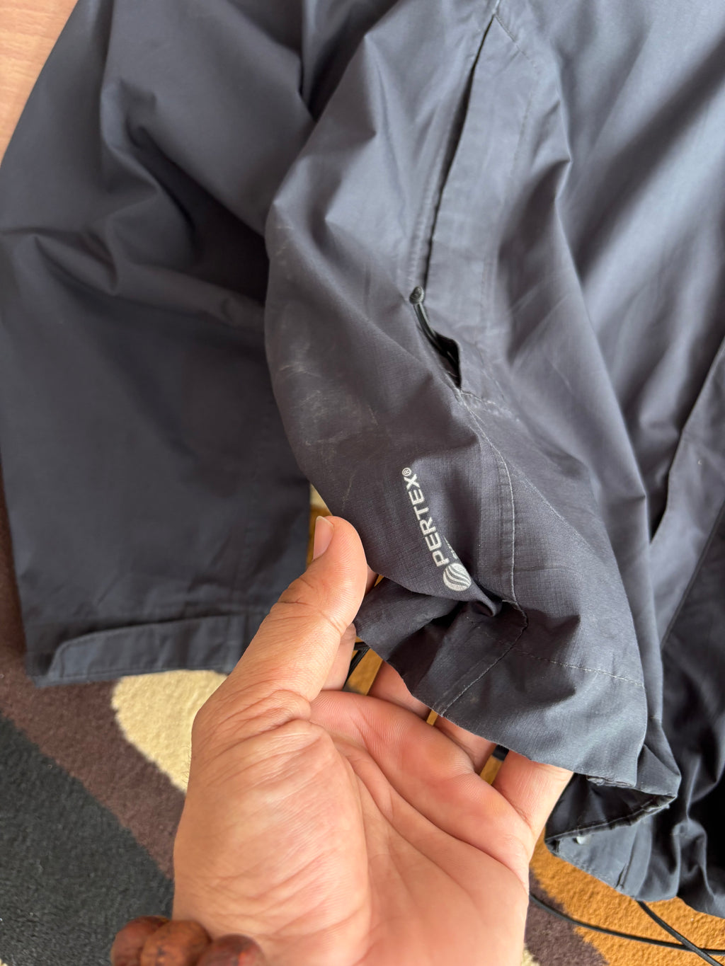 Rab pertex shield Light shell (L)