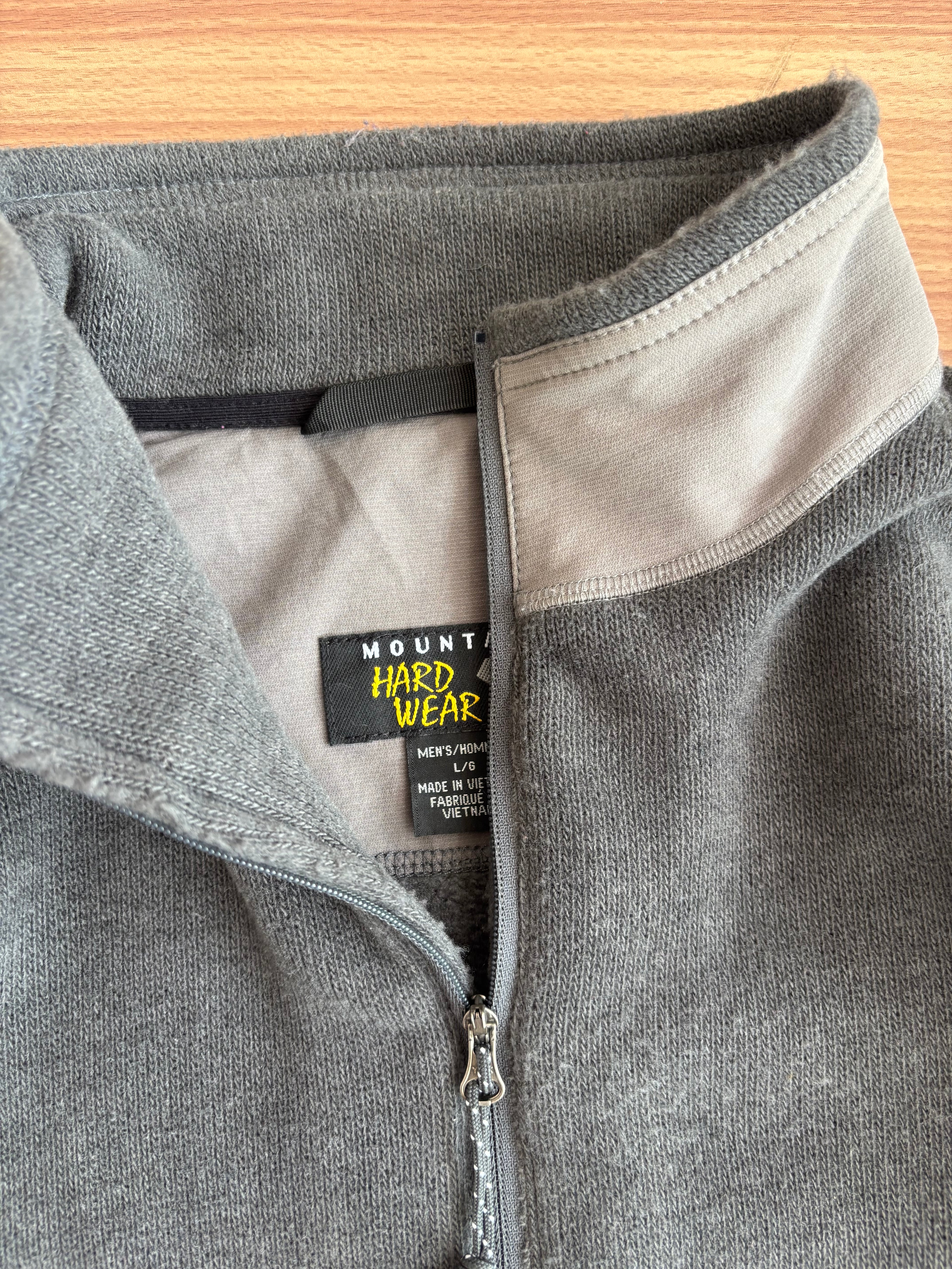 Mountain hardwear polartec fleece (L)