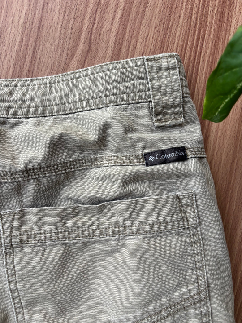 Columbia OmniSheild Safari shorts